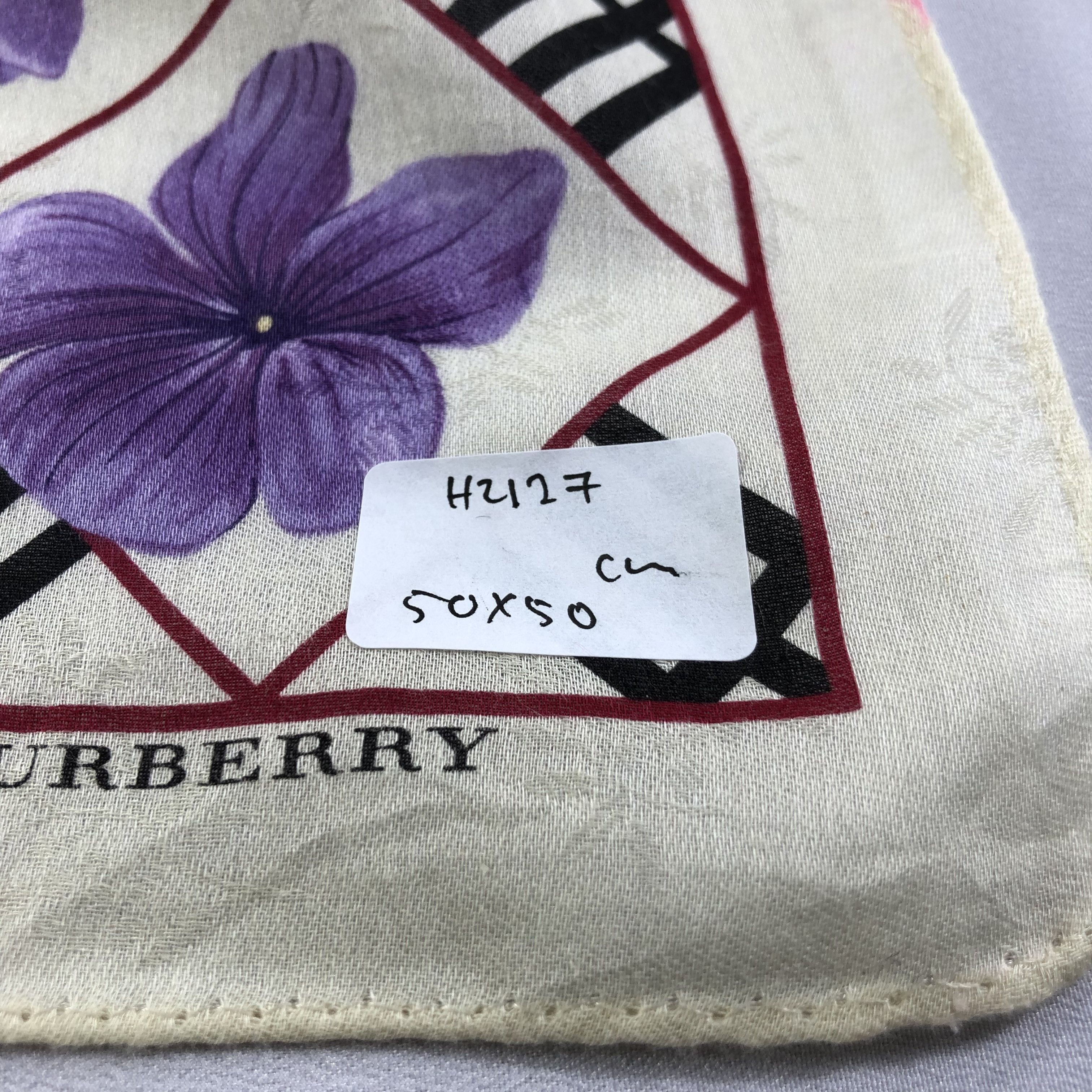 Burberry Burberry Handkerchief Neckerchief Bandana H2127 Size ONE SIZE - 14 Thumbnail