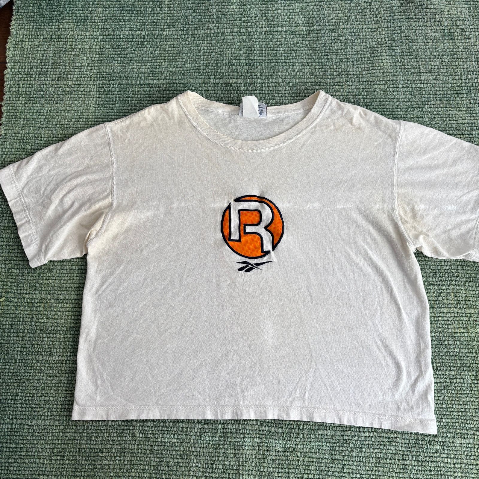 Reebok × Vintage 90s Crop Fit Vintage Reebok Cotton Tee Shirt Sz L Size US L / EU 52-54 / 3 - 1 Thumbnail