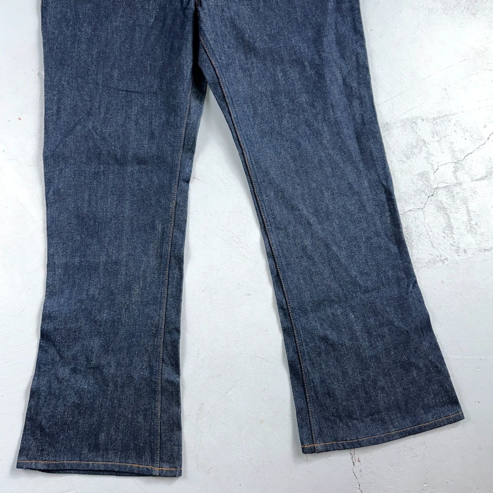 Levi's VINTAGE Levi's 646 Jeans Bootcut Mens 42 Regular 32in Blue Denim NOS USA 70s Bell Bottom Size US 42 / EU 58 - 3 Thumbnail
