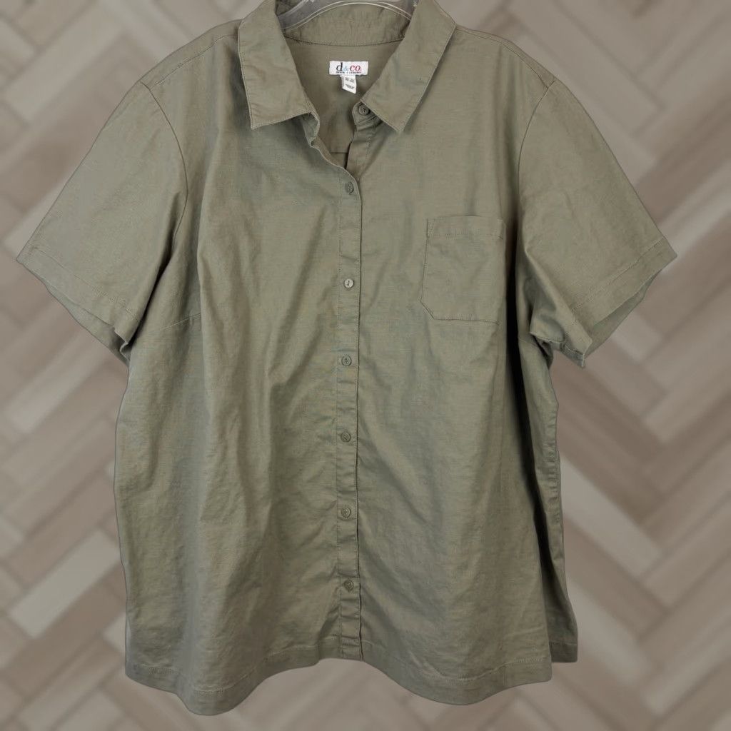 CO D&Co. Denim Co Button-Up Tunic Shirt Womens 3X Beige Solid Short Sleeve Collared Casual Size XXL / US 16-18 / IT 52-54 - 1 Thumbnail