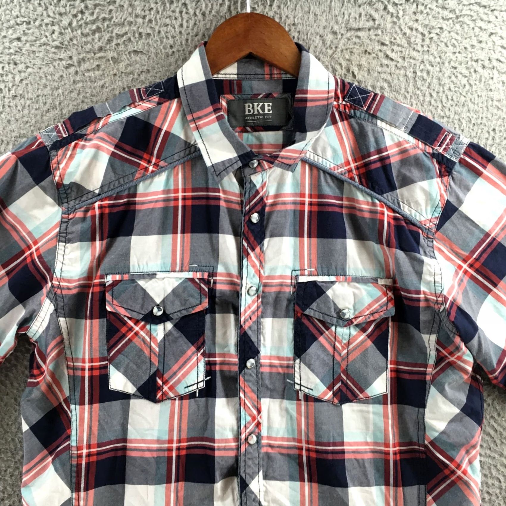 BKE BKE Shirt Mens L Athletic Fit Red Plaid Short Sleeve Button Front Top Size US L / EU 52-54 / 3 - 2 Thumbnail