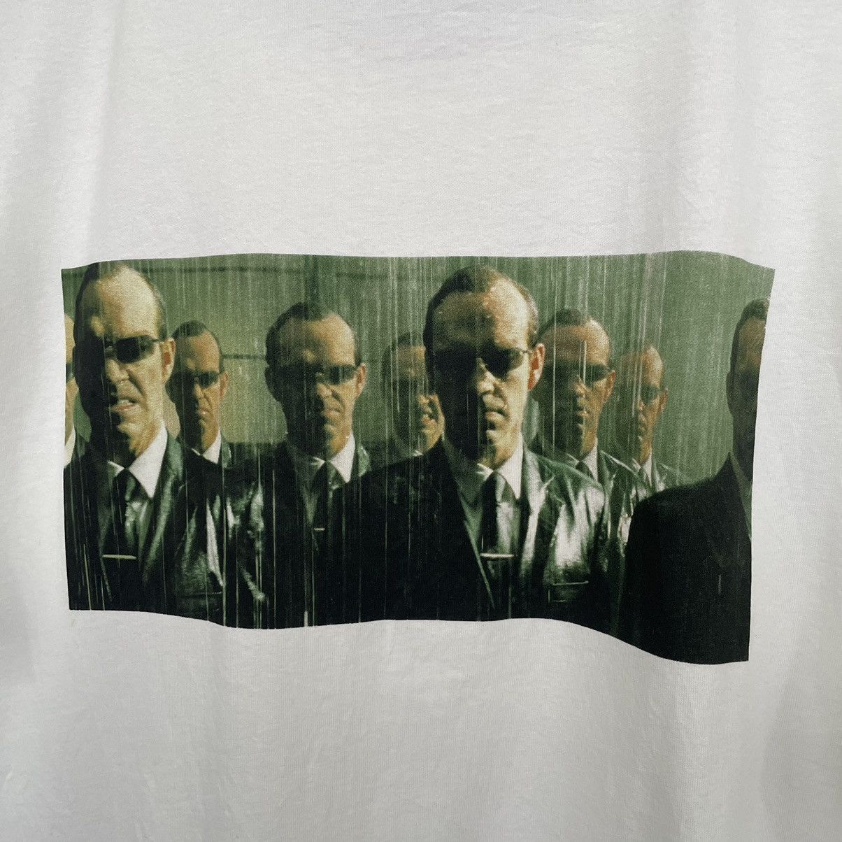 Japanese Brand × Vintage The Matrix Movie Agent Smith x Uniqlo T Shirt Size US L / EU 52-54 / 3 - 2 Thumbnail