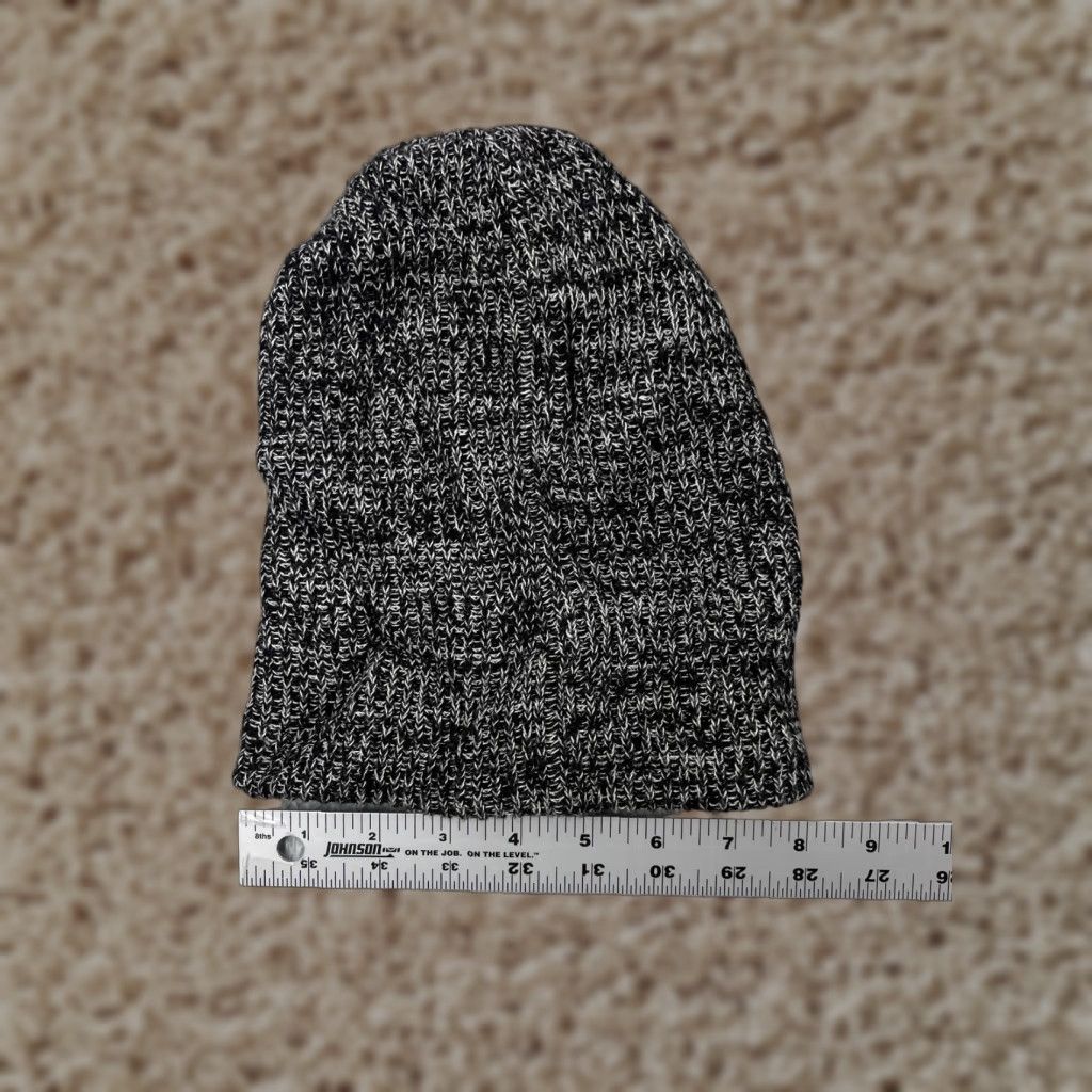 Forever 21 FOREVER 21 Beanie Womens One Size Black Gray Knit Acrylic Cotton Snow Ski Hat/Cap Beanie Womens One Size Black Gray Knit Acrylic Cotton Snow Ski Size ONE SIZE - 1 Thumbnail
