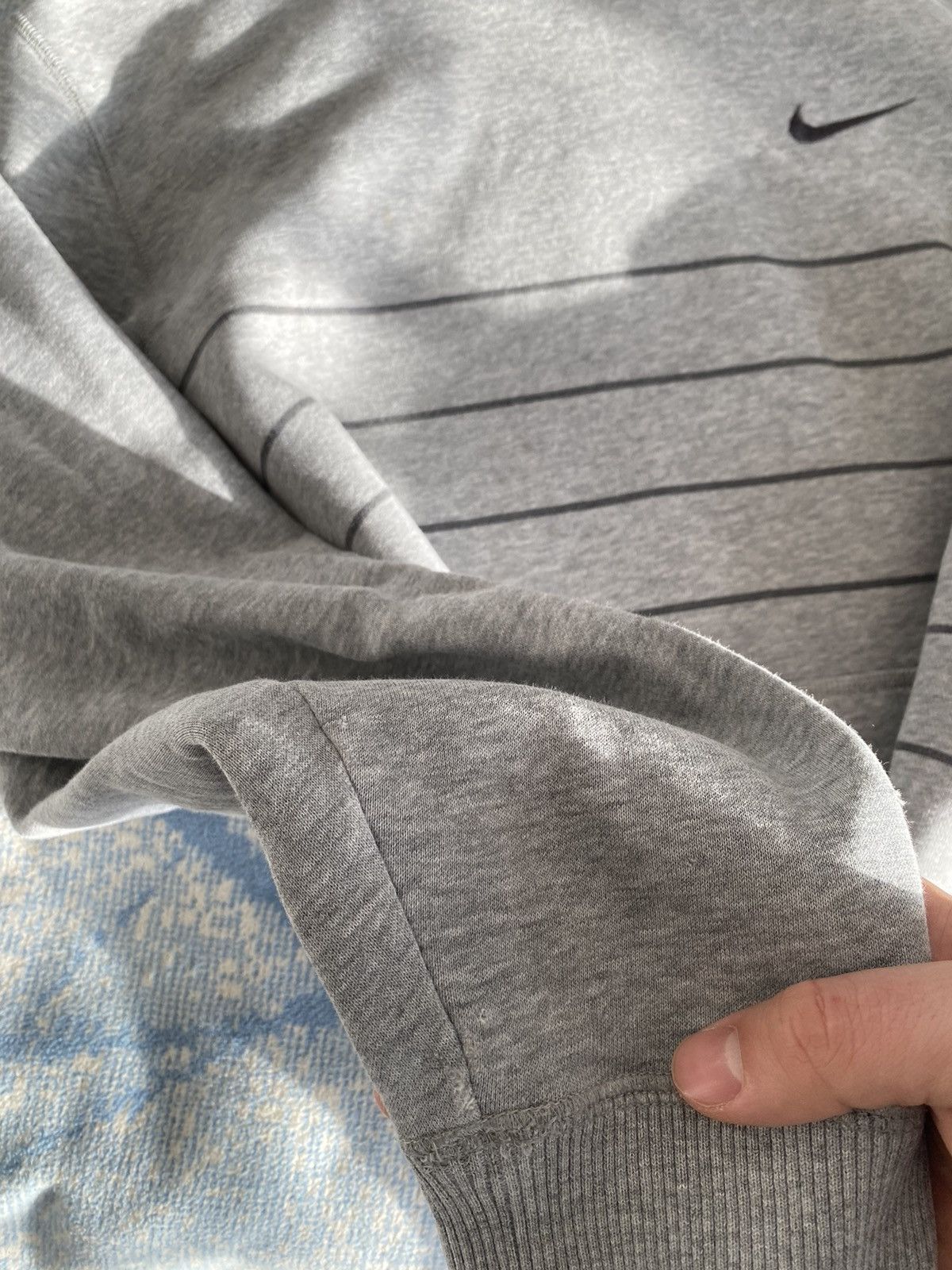 Nike Vintage Nike Y2K Mini logo Hoodie Gray Baggy Streetwear USA Size US M / EU 48-50 / 2 - 13 Thumbnail