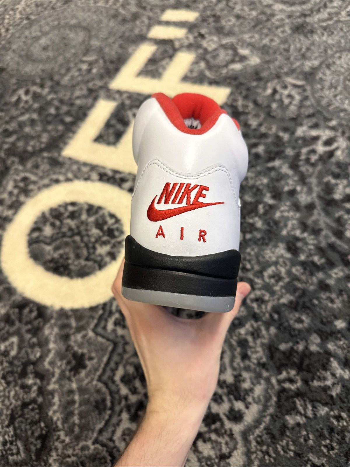 Nike Jordan 5 retro silver tongue / Nike Size US 10.5 / EU 43-44 - 5 Thumbnail