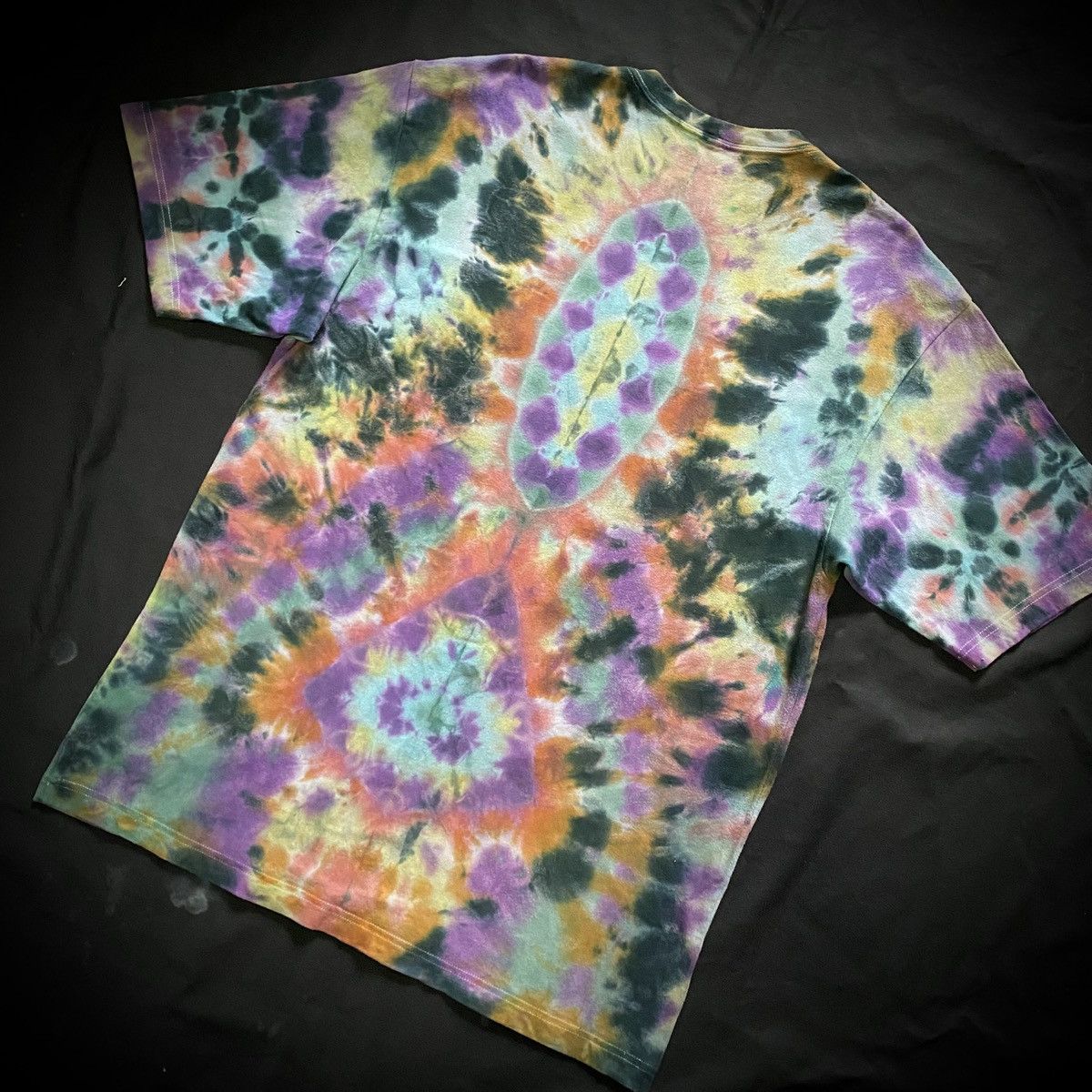 Columbia × Handmade PSYCHEDELIC MANDALA Size US M / EU 48-50 / 2 - 7 Thumbnail