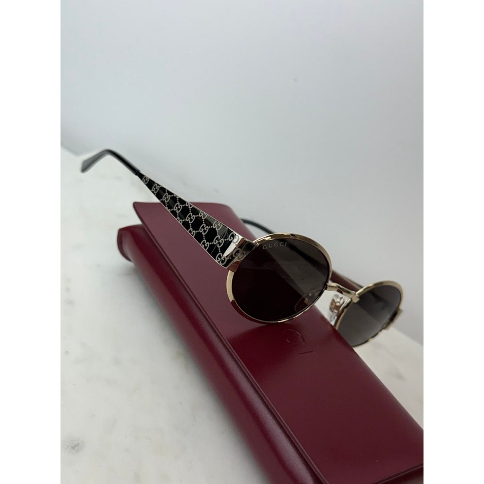 NEW Gucci GG1854S Gold Metal Round Logo Sunglasses $610  display picture 3