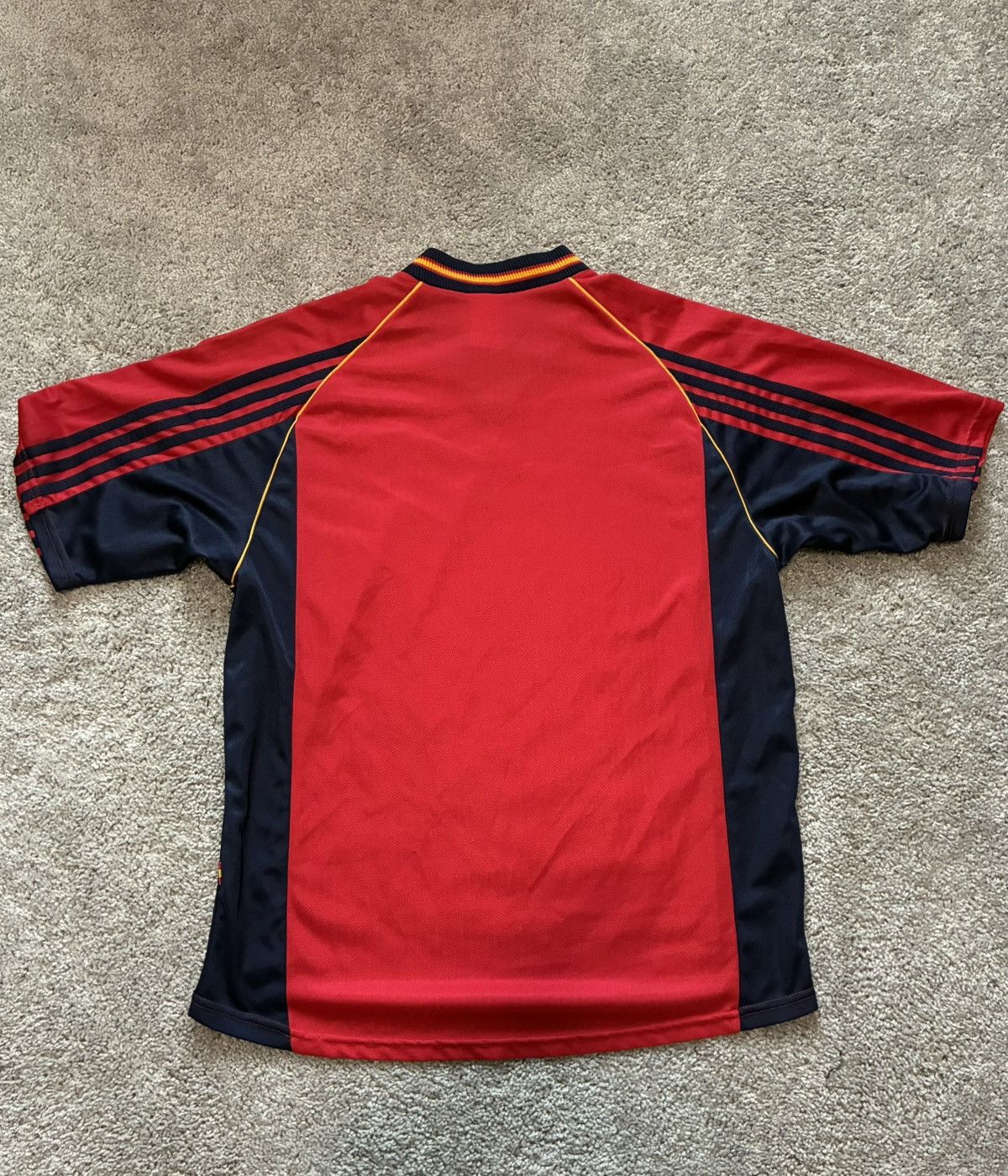 Adidas 1998 Spain Home Jersey Size US L / EU 52-54 / 3 - 2 Thumbnail