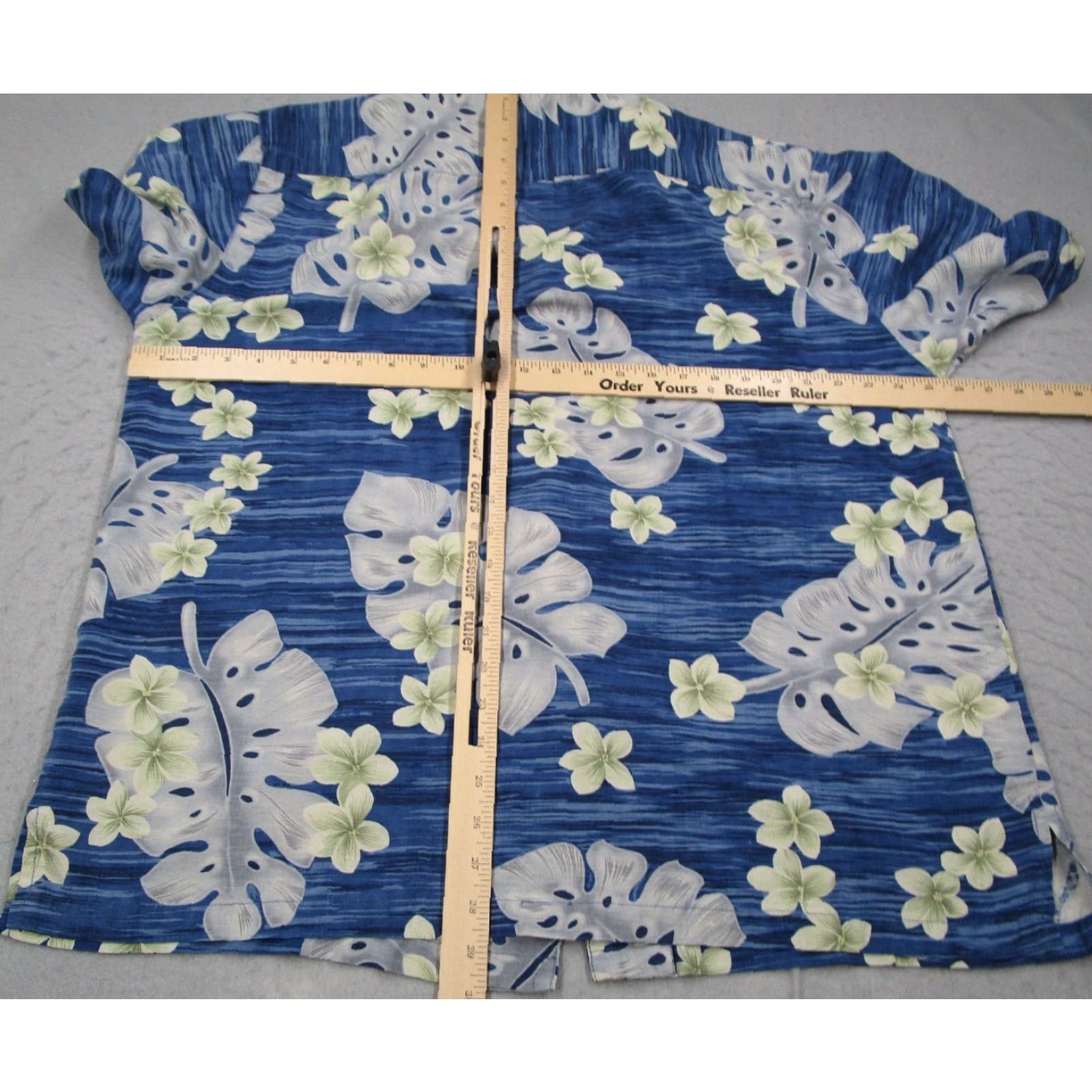 Tommy Bahama VINTAGE Tommy Bahama Shirt Men 2XL Blue Floral Silk Button Up Camp Loop Collar Shirt Size US XXL / EU 58 / 5 - 4 Thumbnail