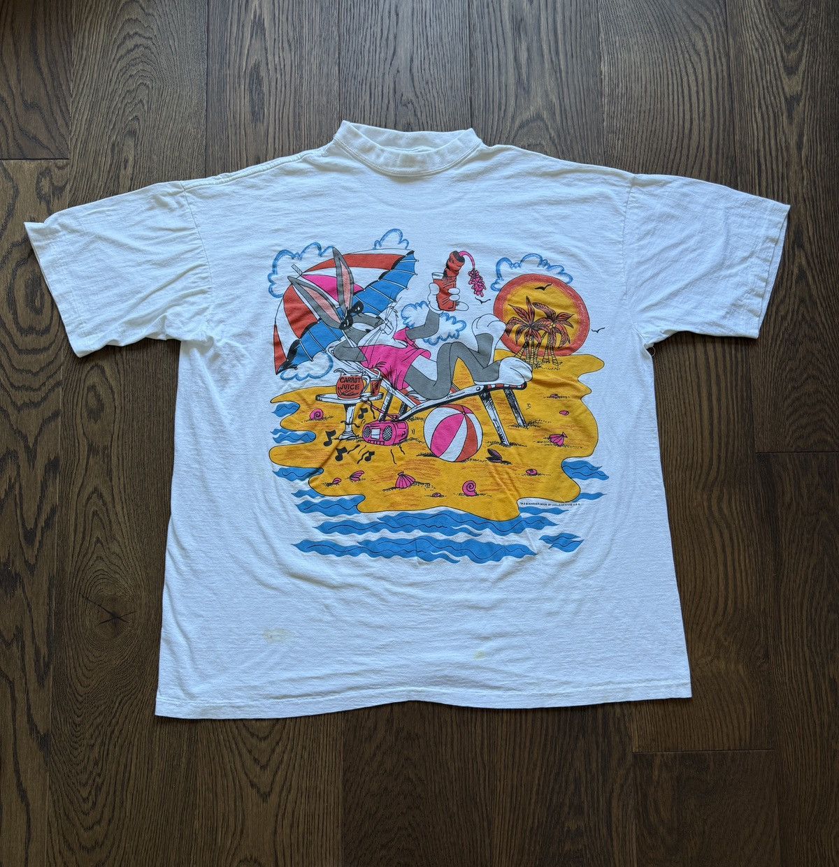 Vintage Vintage 90s Bugs Bunny Beach Looney Tunes Warner Bros Tee Size US XXL / EU 58 / 5 - 1 Thumbnail