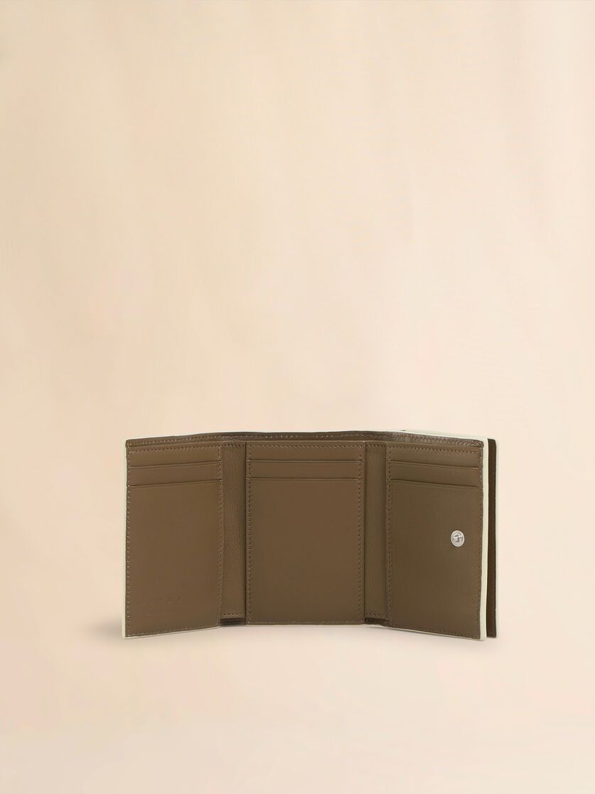 Marni o1f1d3z0426 Size: OS / Leather Trifold Wallet in Ivory Size ONE SIZE - 2 Thumbnail