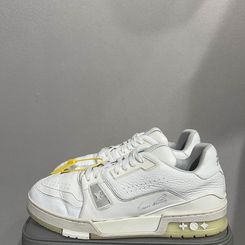 Louis Vuitton Louis Vuitton Trainer Sneakers in White Leather - Size US 8 / EU 41 - 1 Thumbnail
