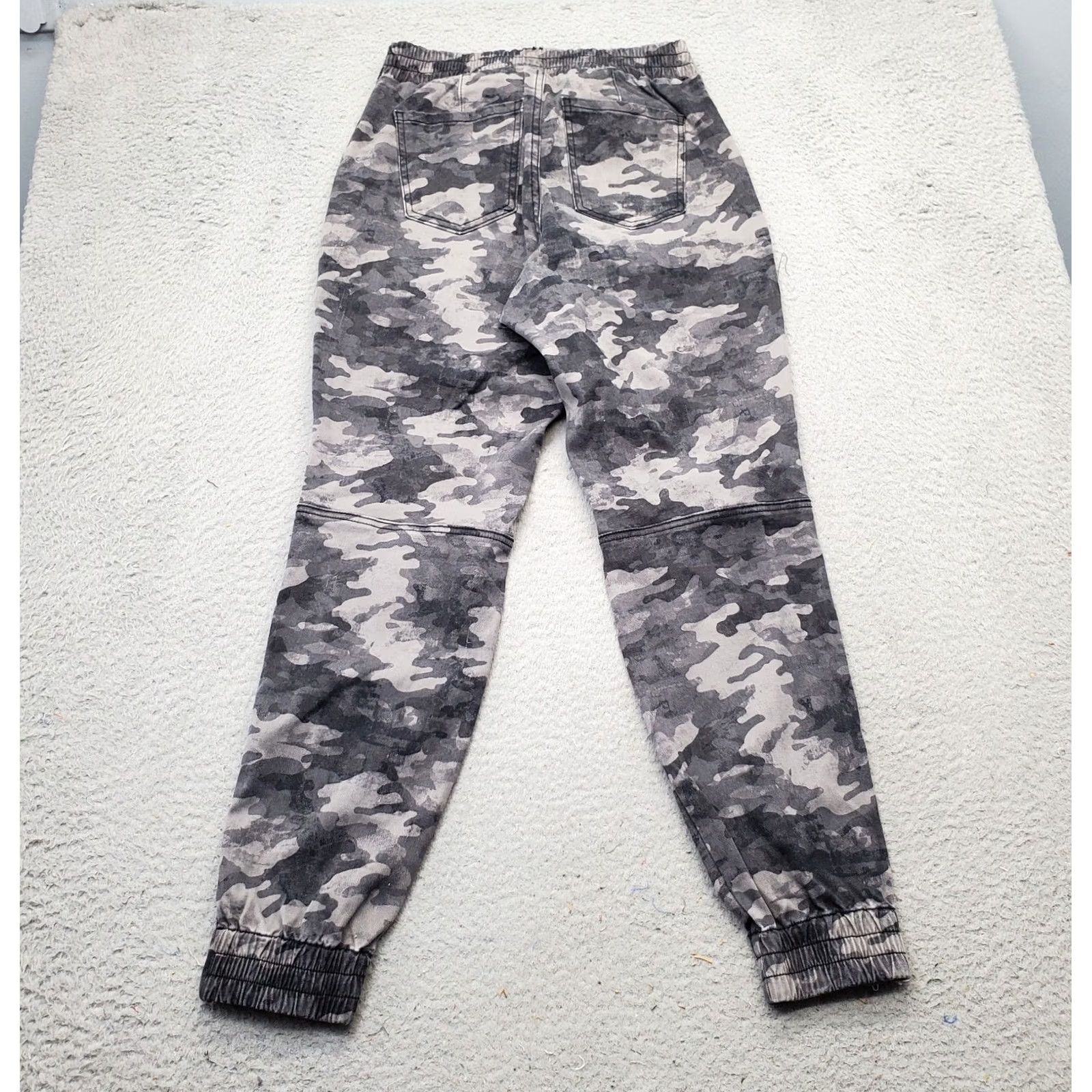 Spanx Spanx Jogger Pants Womens M Multicolor Camouflage Elastic Waist Inseam 26.25" Tapered Front Flat Pockets Casual Pants Mens? Womens Size 32" / US 10 / IT 46 - 2 Thumbnail