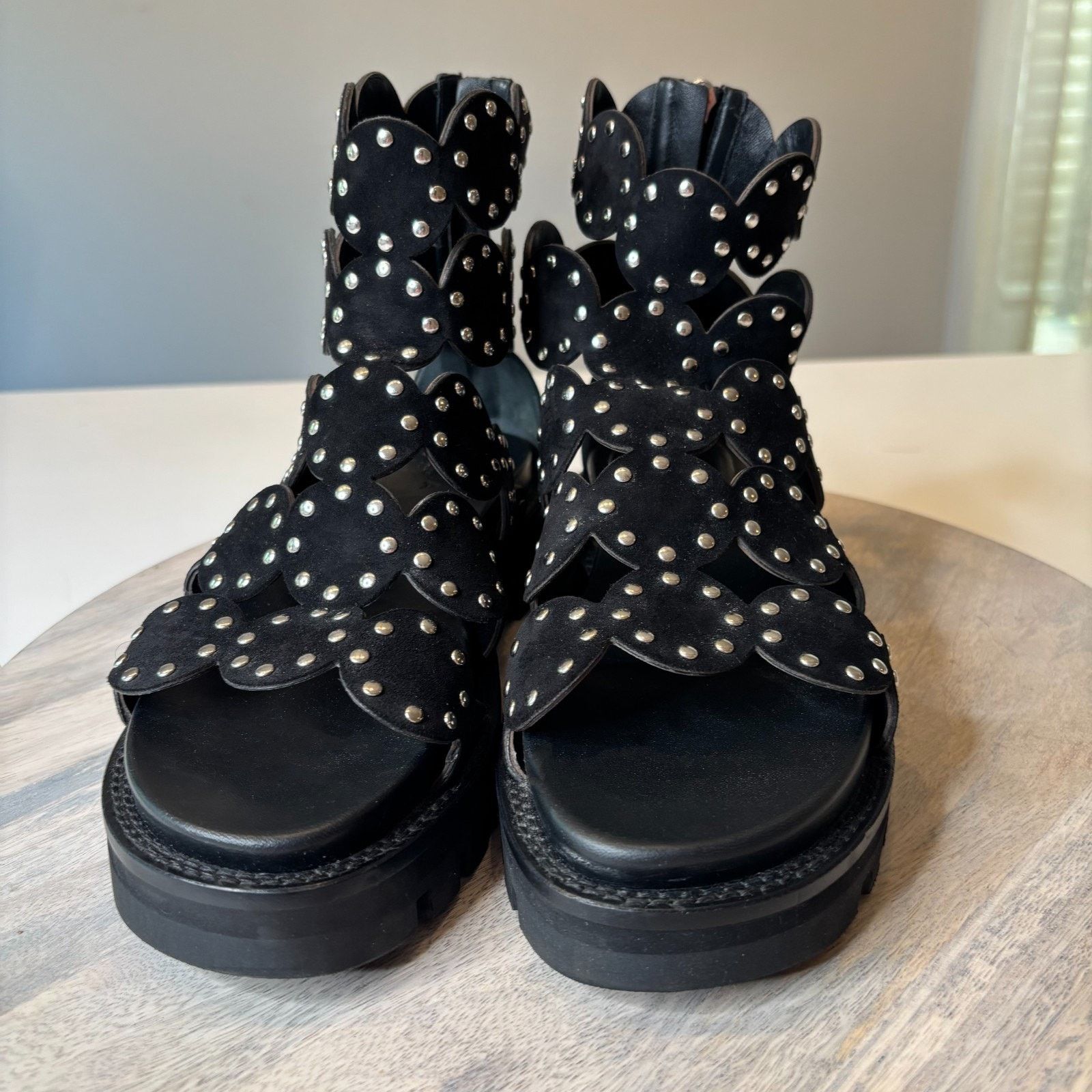 Alaia Alaia Black Suede Studded Gladiator Sandals EU 38 US Size 8 Size US 8 / IT 38 - 4 Thumbnail