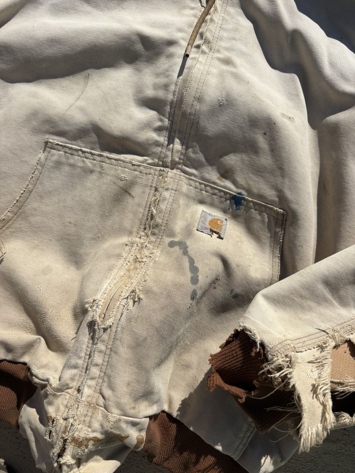 Carhartt Vintage Carhartt Tan Distressed Hooded Jacket Size US L / EU 52-54 / 3 - 3 Thumbnail