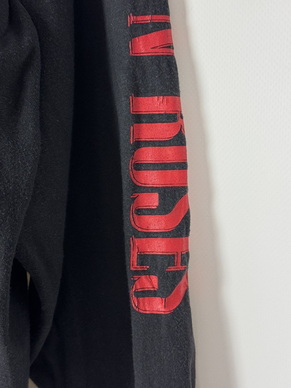 Band Tees 1991 Vintage Distressed Guns N Roses Skulls Graphic LS Shirt Size US XL / EU 56 / 4 - 10 Thumbnail