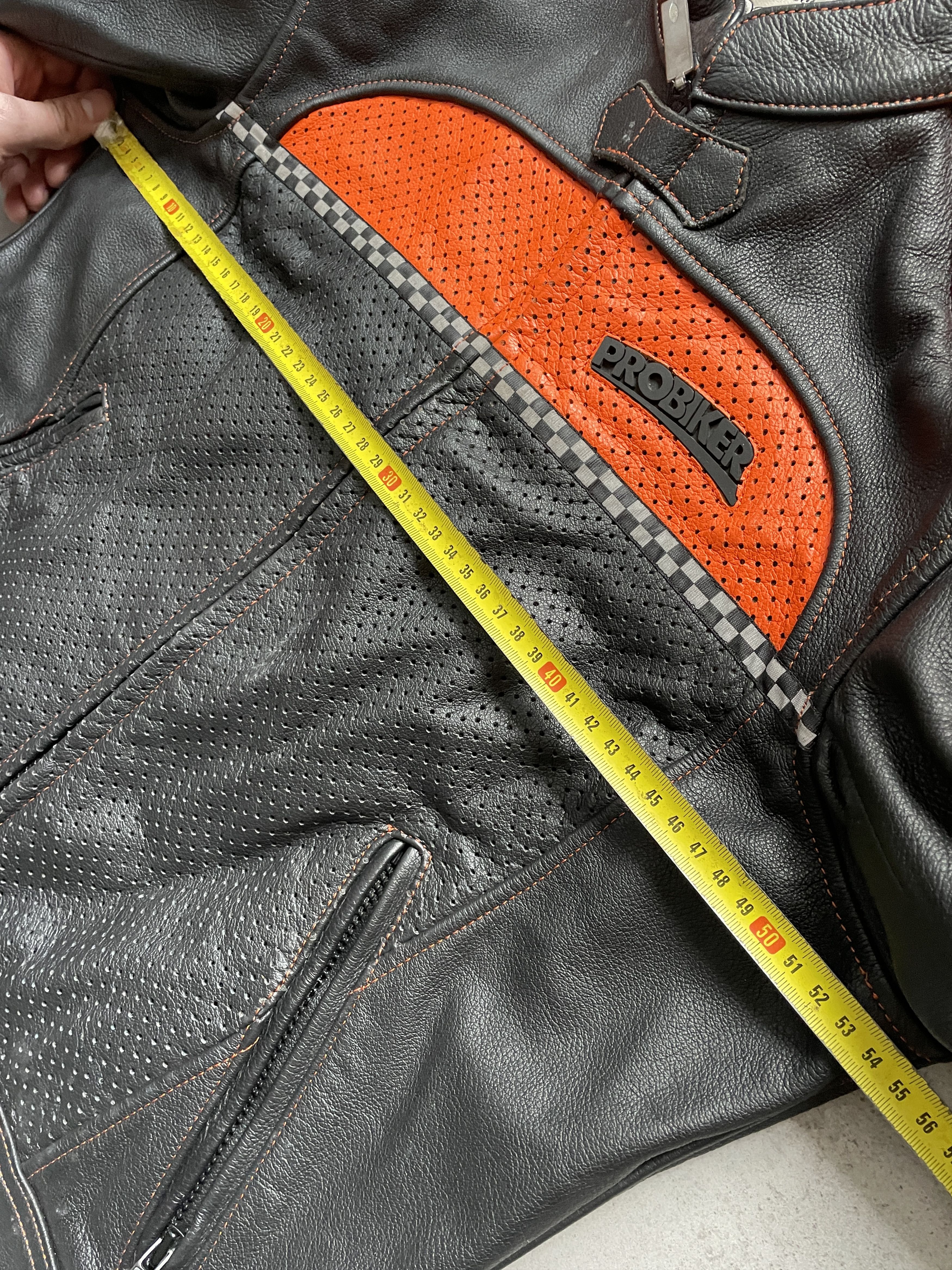 Vintage VINTAGE RACING BLACK ORANGE LEATHER CROPPED MOTOSPORT JACKET Size US M / EU 48-50 / 2 - 10 Thumbnail