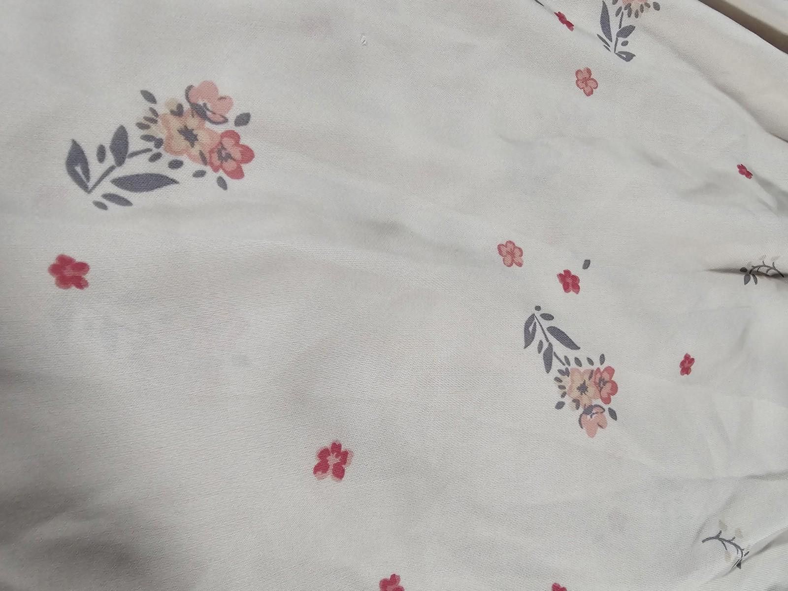 Other LC Lauren Conrad White Blouse Pink Floral Blouse Size M / US 6-8 / IT 42-44 - 2 Thumbnail