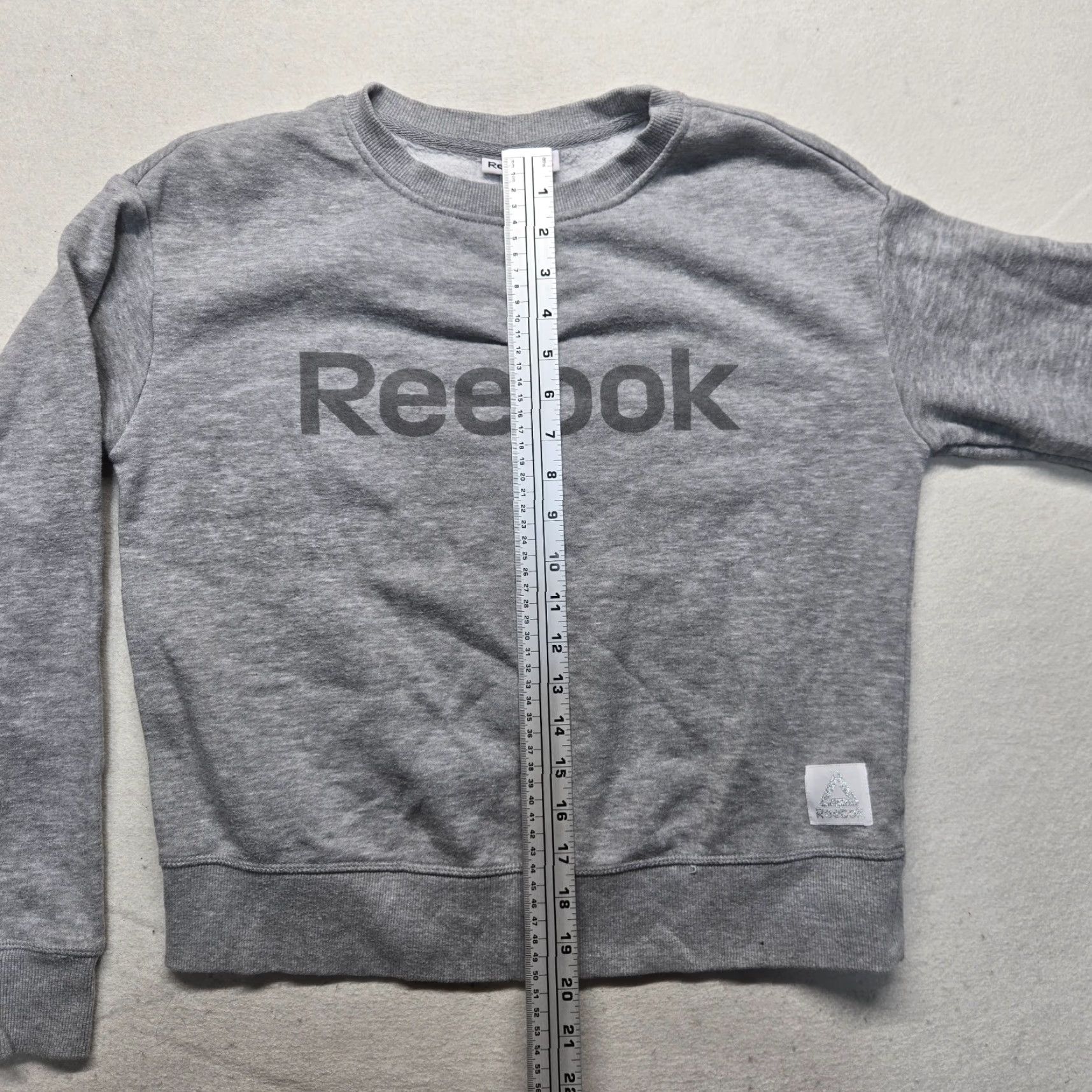 Reebok Reebok Sweater Adult XS Gray Logo Pullover Cropped Crew Sweatshirt Womens Size XS / US 0-2 / IT 36-38 - 5 Thumbnail