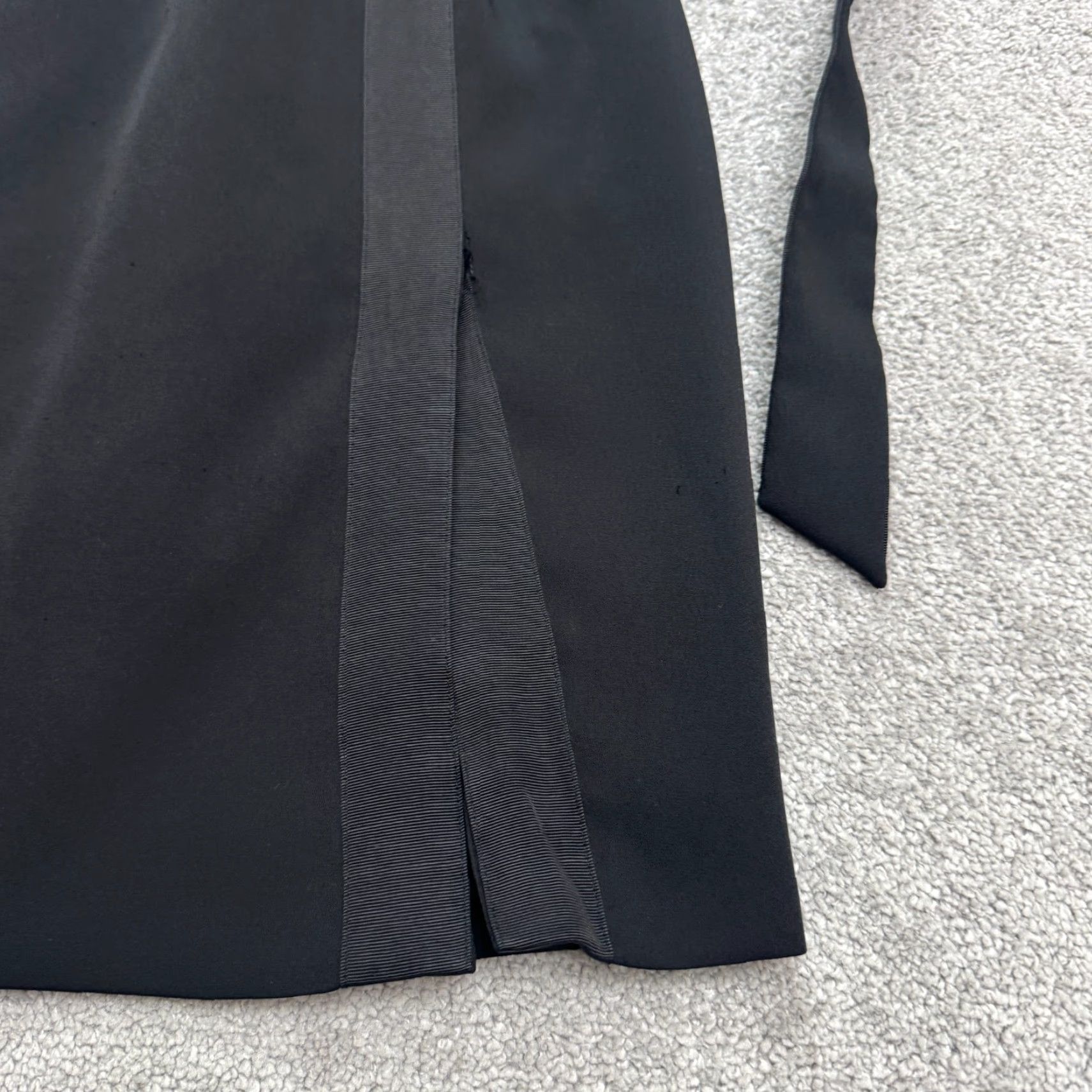 Karen Millen Karen Millen Knee Length Cut Out Pencil Sheath Dress Womens 4 Black Sleeveless Size S / US 4 / IT 40 - 4 Thumbnail