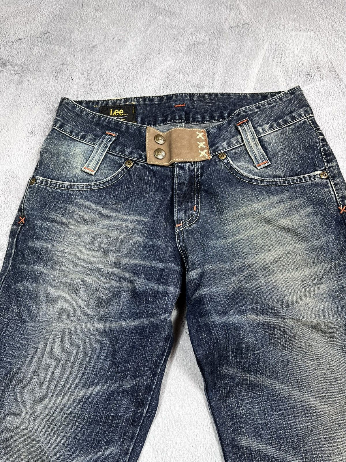 Lee VintageY2K Lee Flared bootcut denim patchwork faded jeans Size 27" / US 4 / IT 40 - 6 Thumbnail