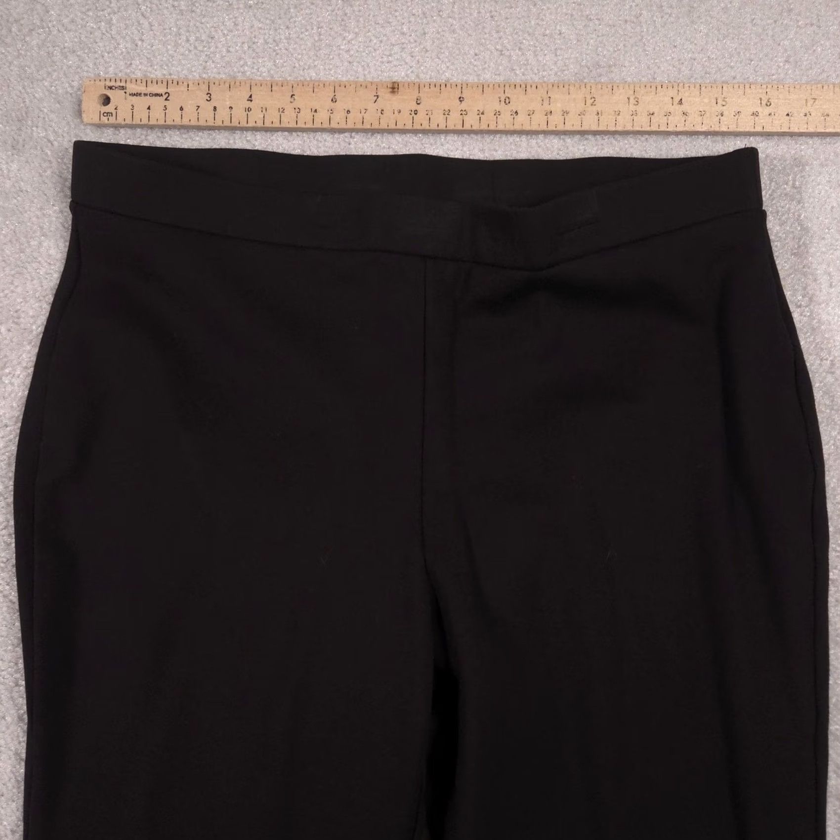 Vintage Chico's Dress Pants Womens 2 Black Ponte Slim Tapered Crop Pull On Stretch Work Dress Pants Woman SLIM PONTE Size 26" / US 2 / IT 38 - 4 Thumbnail