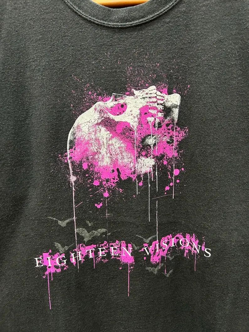 Vintage Vintage 2000s Eighteen Visions Band tshirt size M Size US M / EU 48-50 / 2 - 3 Thumbnail