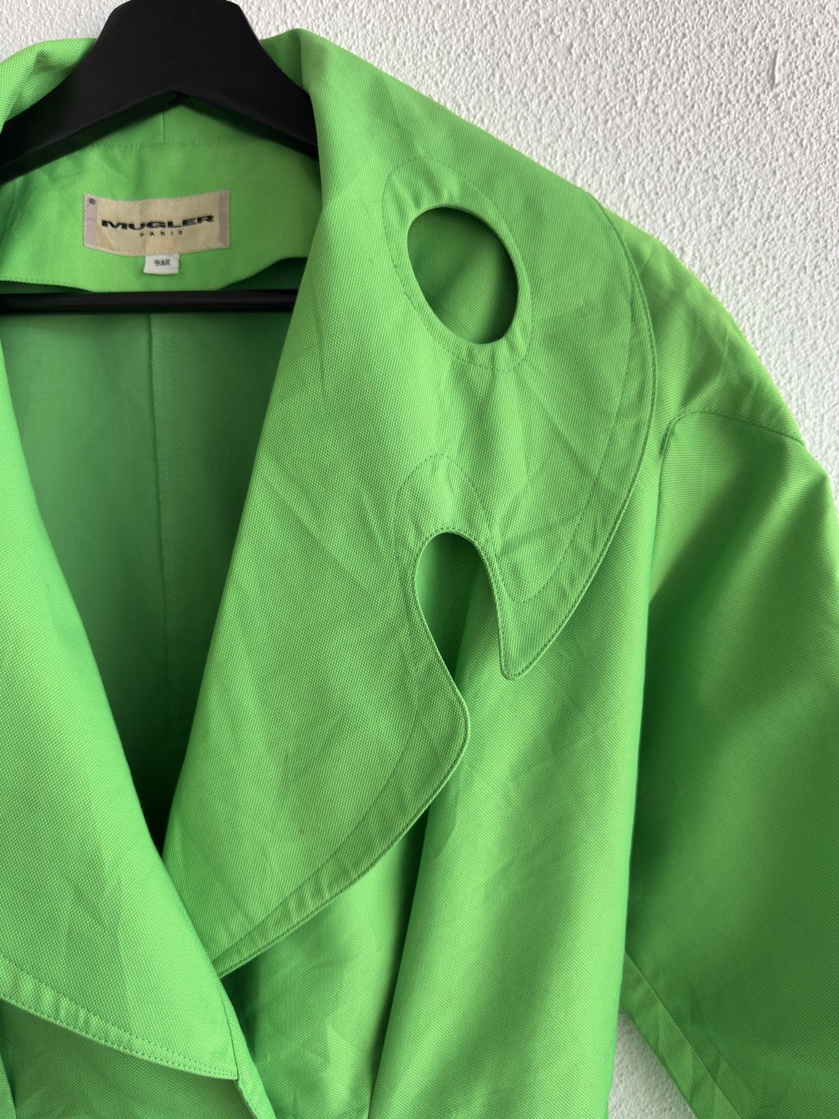 Thierry Mugler Vintage Thierry Mugler Paris Vibrant Green Jacket Size M / US 6-8 / IT 42-44 - 4 Thumbnail