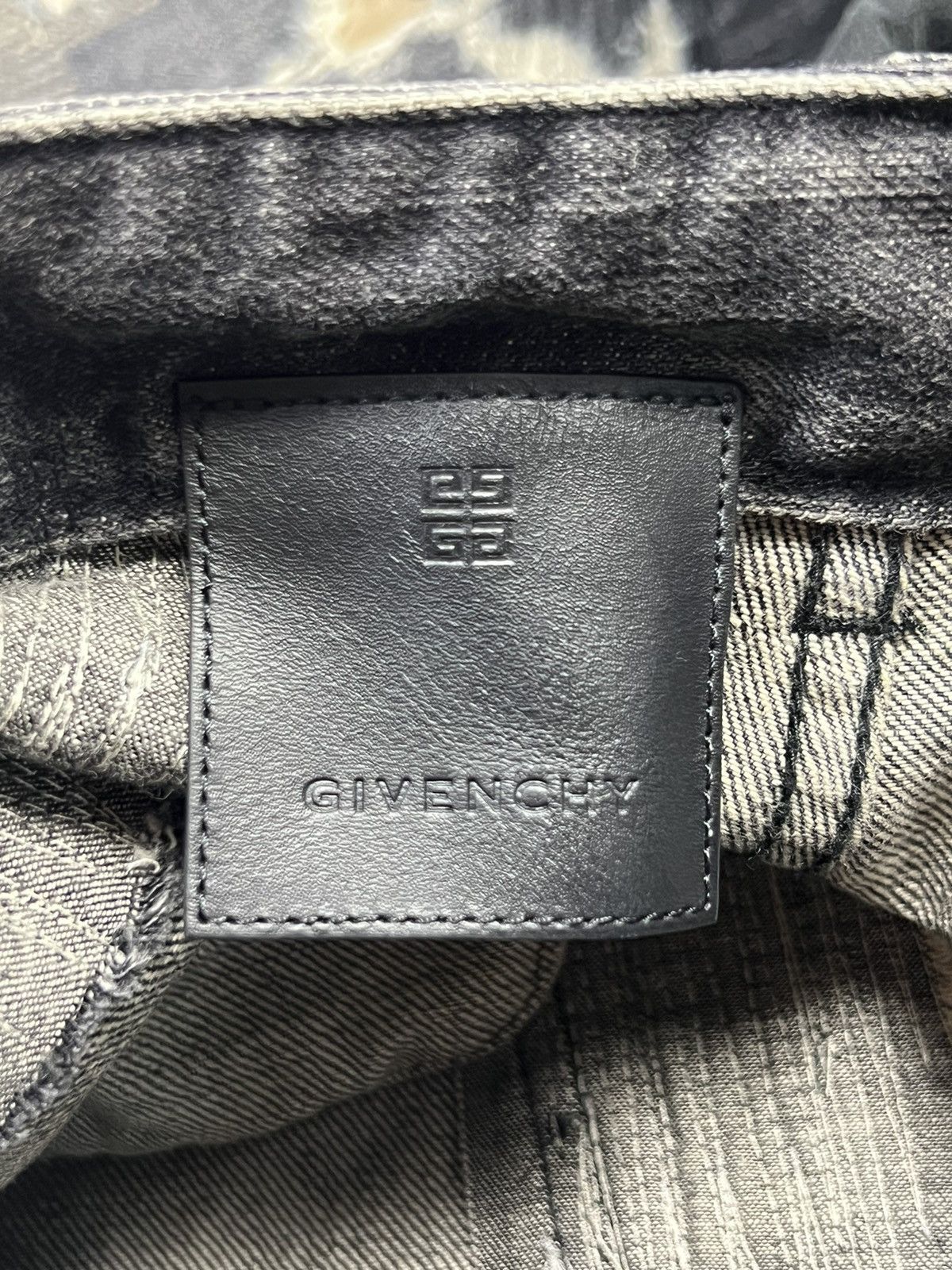 Givenchy Givenchy Matthew Williams Jeans In Destroyed Denim Moleskin Size US 31 - 7 Thumbnail