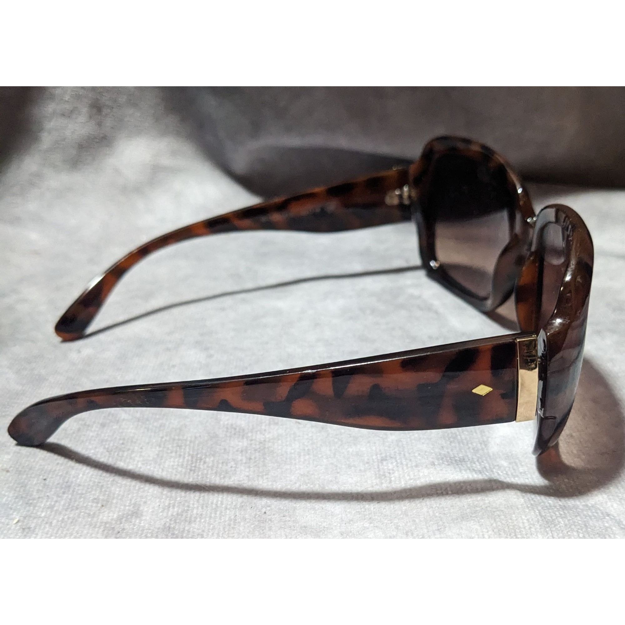 Fossil Retro 90s Fossil Brown Tortoise Sunglasses Size ONE SIZE - 2 Thumbnail