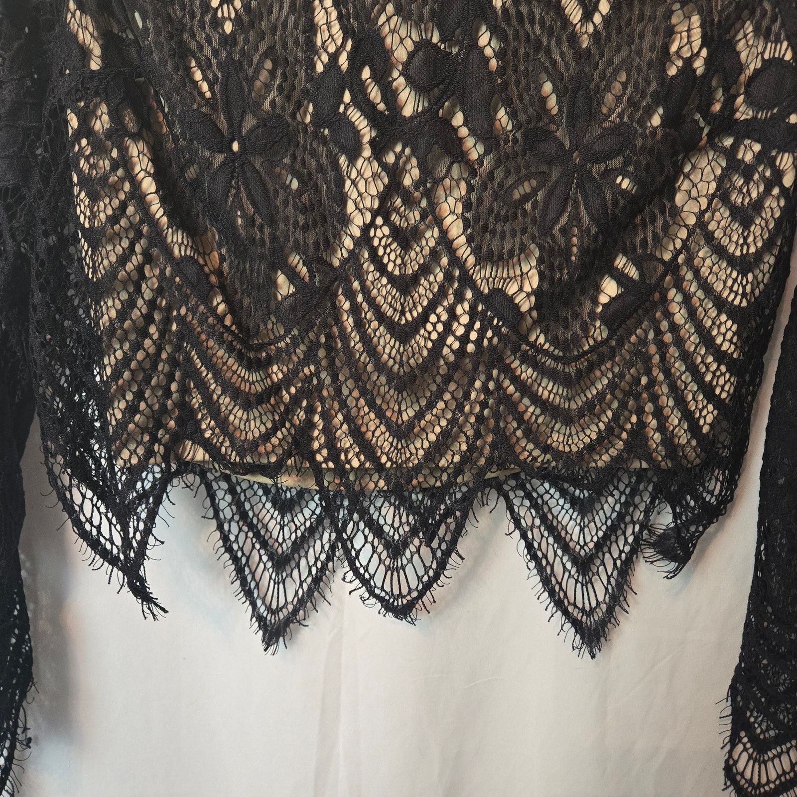 Guess Guess Black Lace Cropped Blouse Size Small Size S / US 4 / IT 40 - 3 Thumbnail