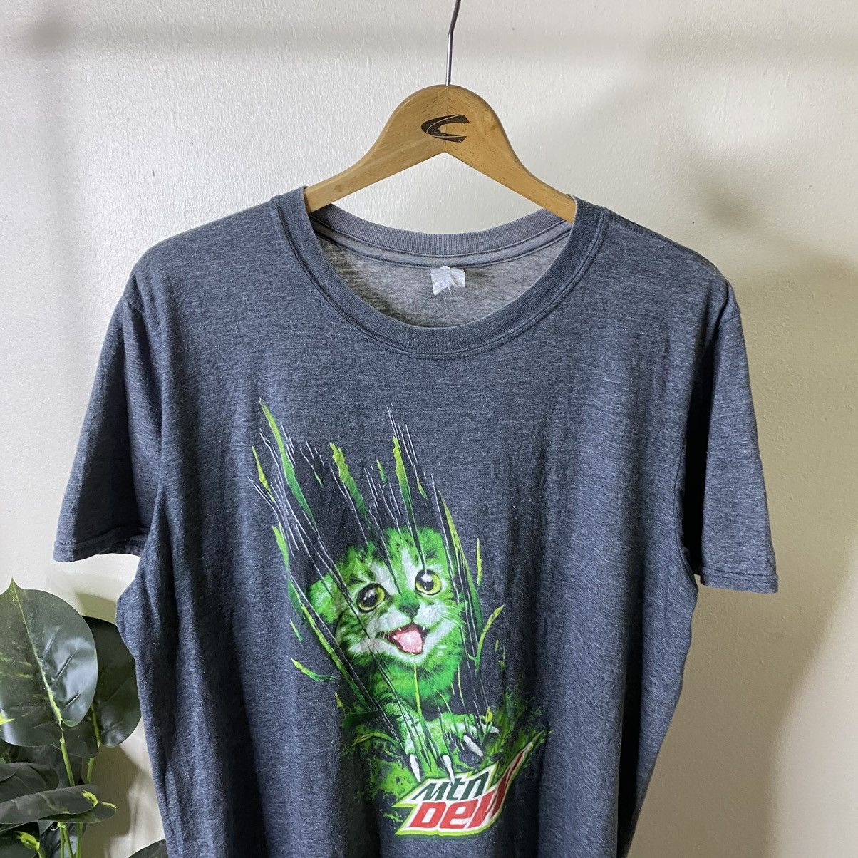 Vintage Y2K Mountain Dew Drinks Promo T Shirt Size US L / EU 52-54 / 3 - 2 Thumbnail