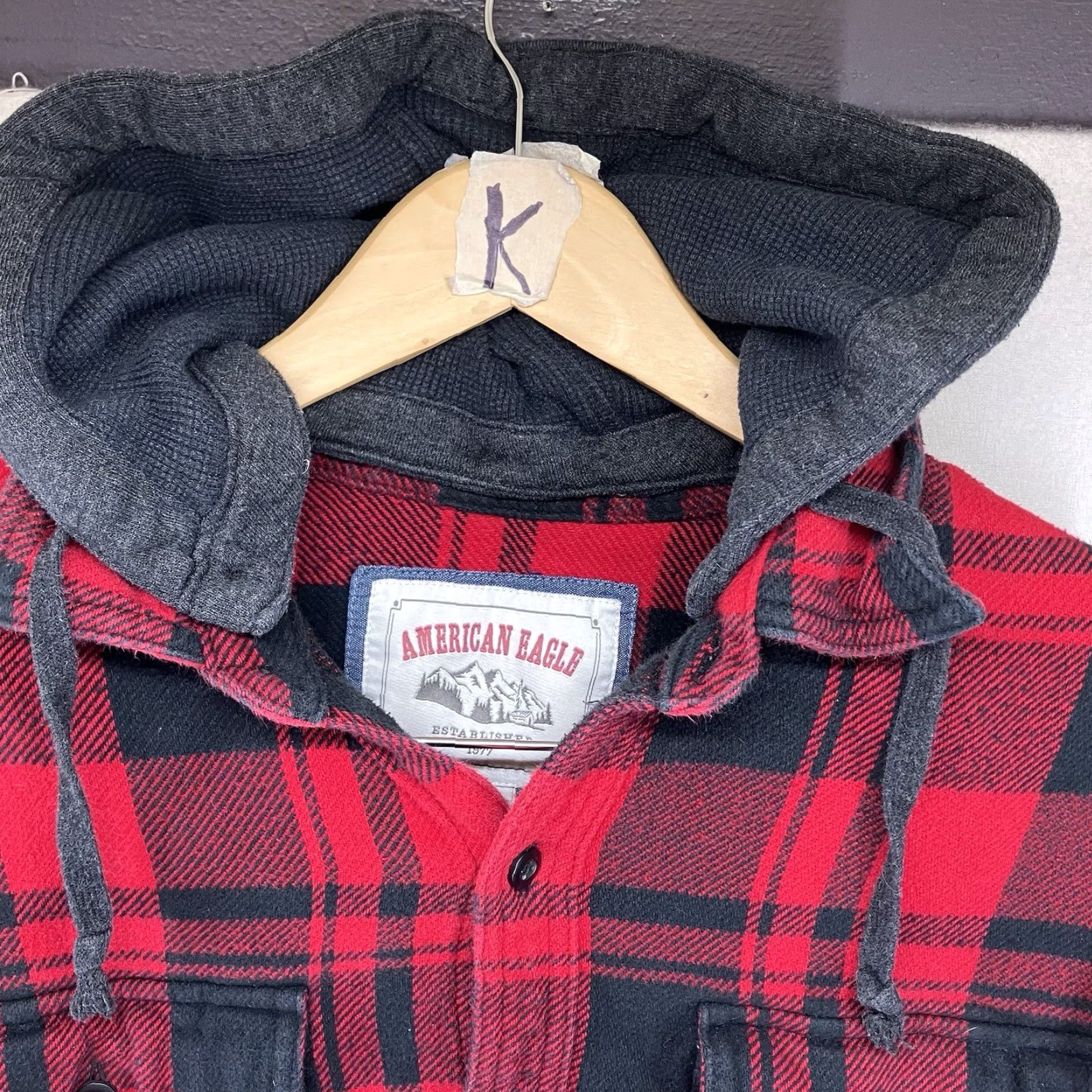 American Eagle Outfitters VINTAGE Mens American Eagle Buffalo Plaid Thick Knit Shirt Removable Hood Medium Shacket Size US M / EU 48-50 / 2 - 4 Thumbnail