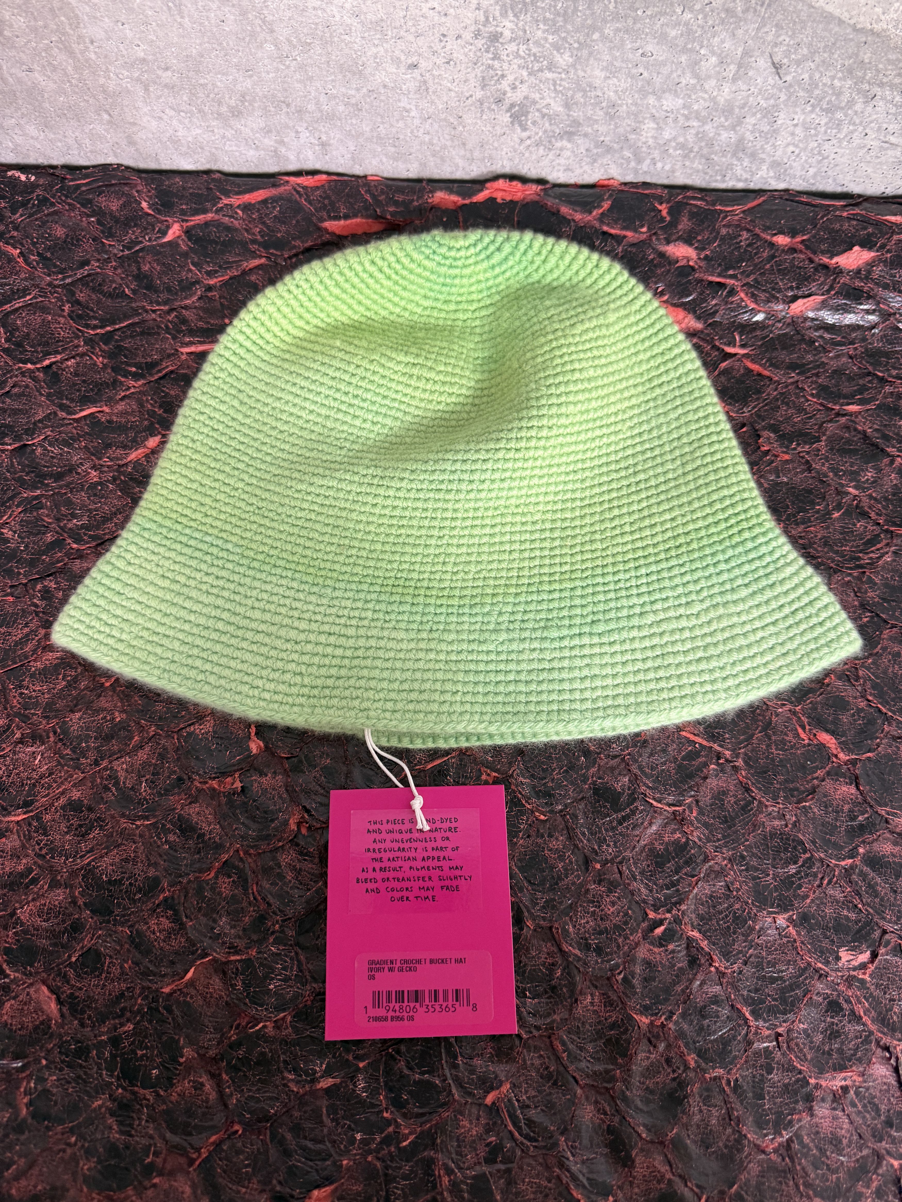 The Elder Statesman $425 The Elder Statesman Gradient Crochet Bucket Hat Size ONE SIZE - 4 Thumbnail