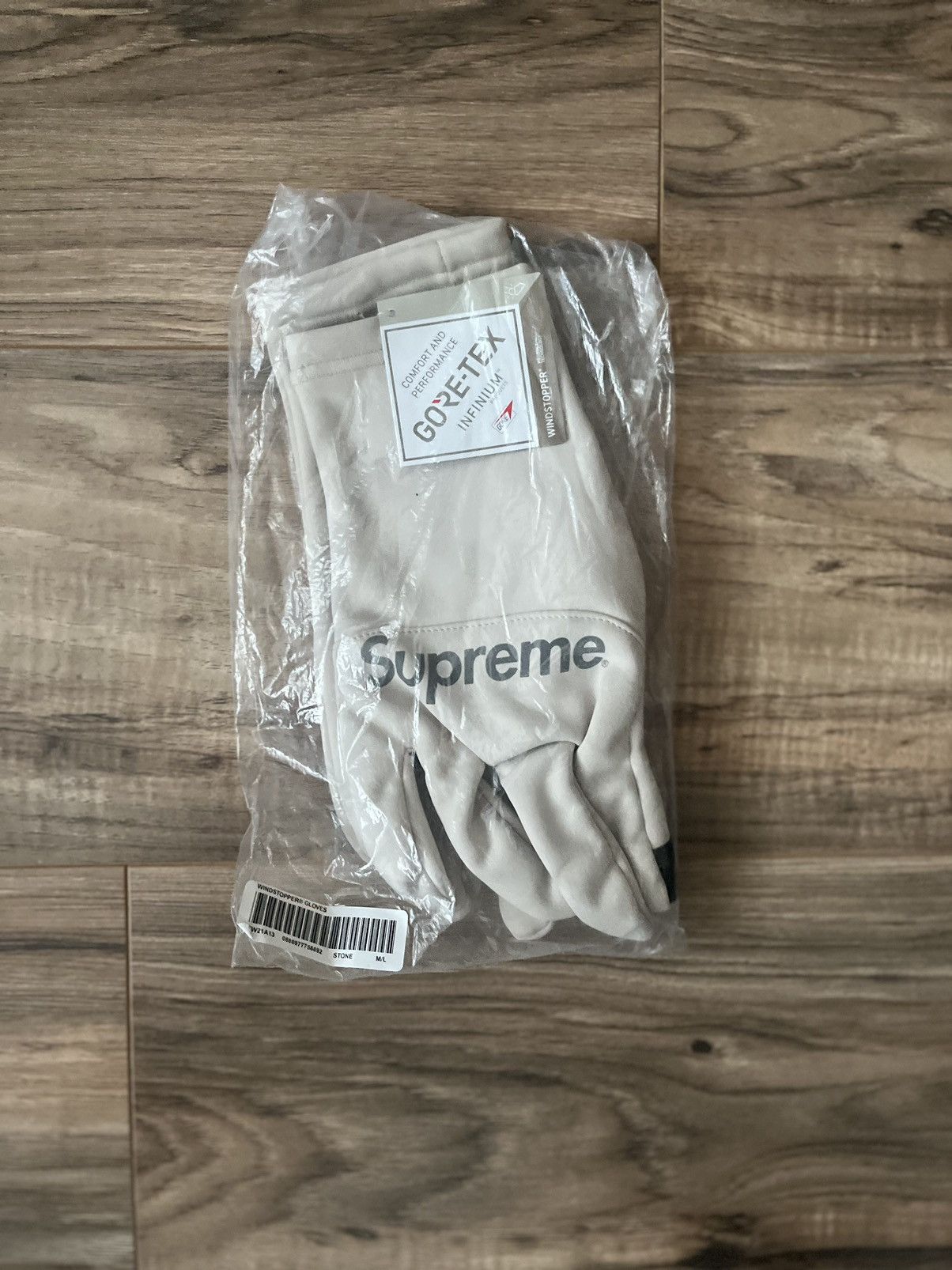 Supreme Windstopper Gloves | Grailed