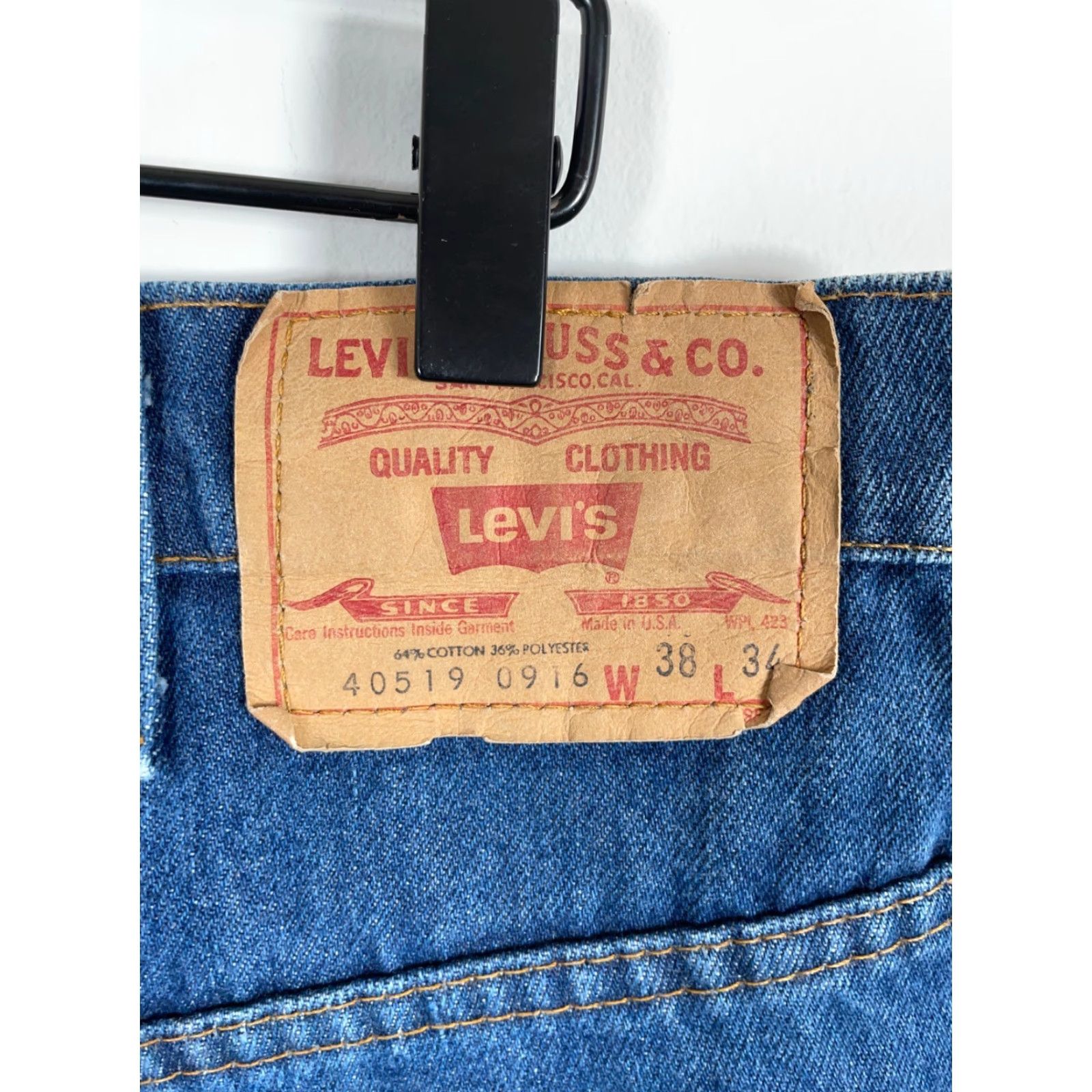 Levi's VINTAGE Levi's 519 Jean Short Bermuda Men's 36 x 4 Blue Denim Orange Tab Frayed 80s Hip Hop Retro Size US 36 / EU 52 - 4 Thumbnail
