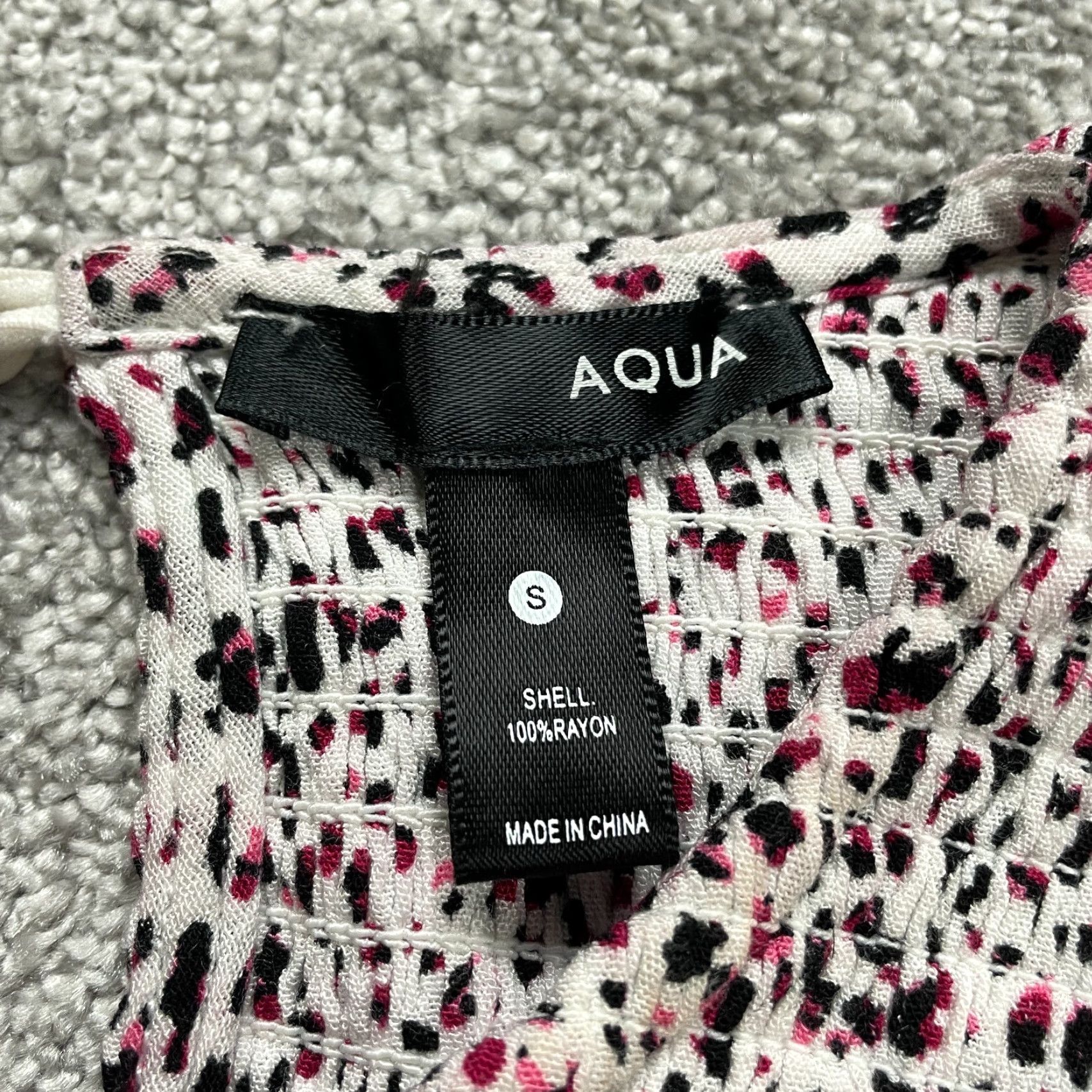 AQUA Aqua Blouse Womens Small White Leopard Print Tunic Rayon Knit Button Long Sleeve Size S / US 4 / IT 40 - 6 Thumbnail
