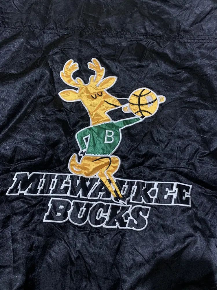Other VTG 90s NBA MILWAUKE BUCKS bomber jacket oversized Size US XXL / EU 58 / 5 - 7 Thumbnail