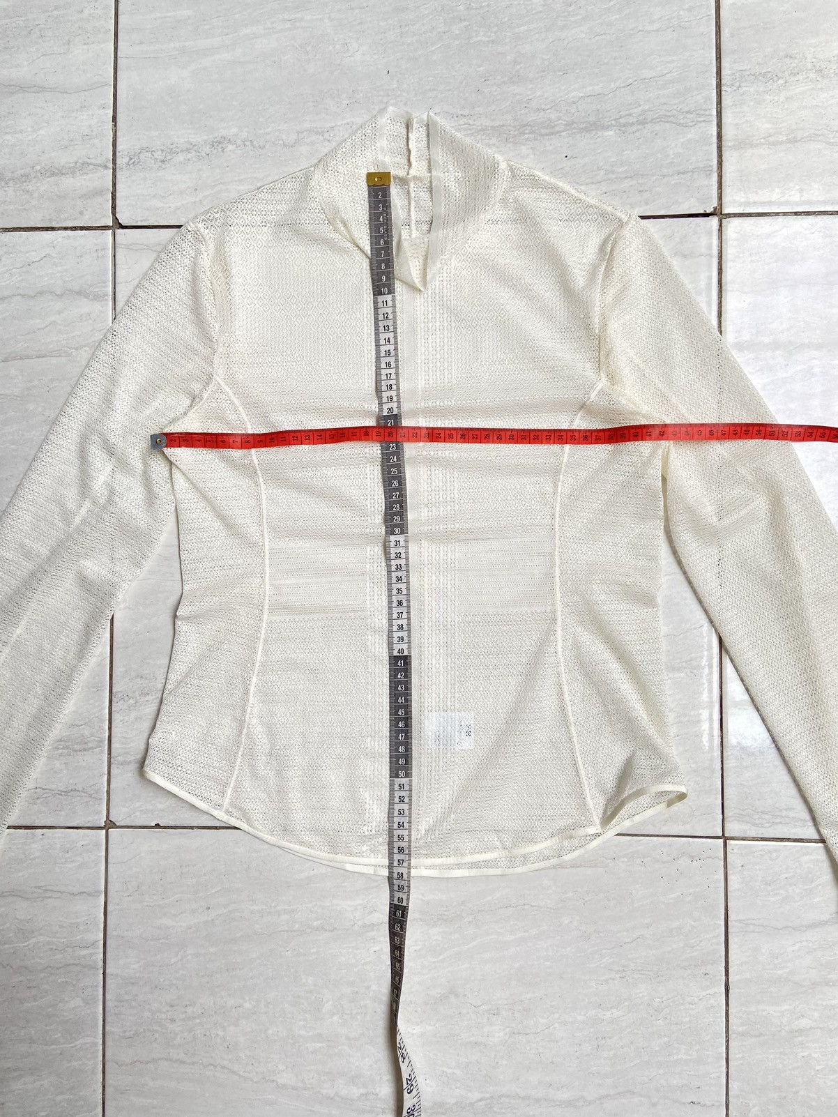 Uniqlo UNIQLO White Mesh T-shirt Size US XS / EU 42 / 0 - 6 Thumbnail