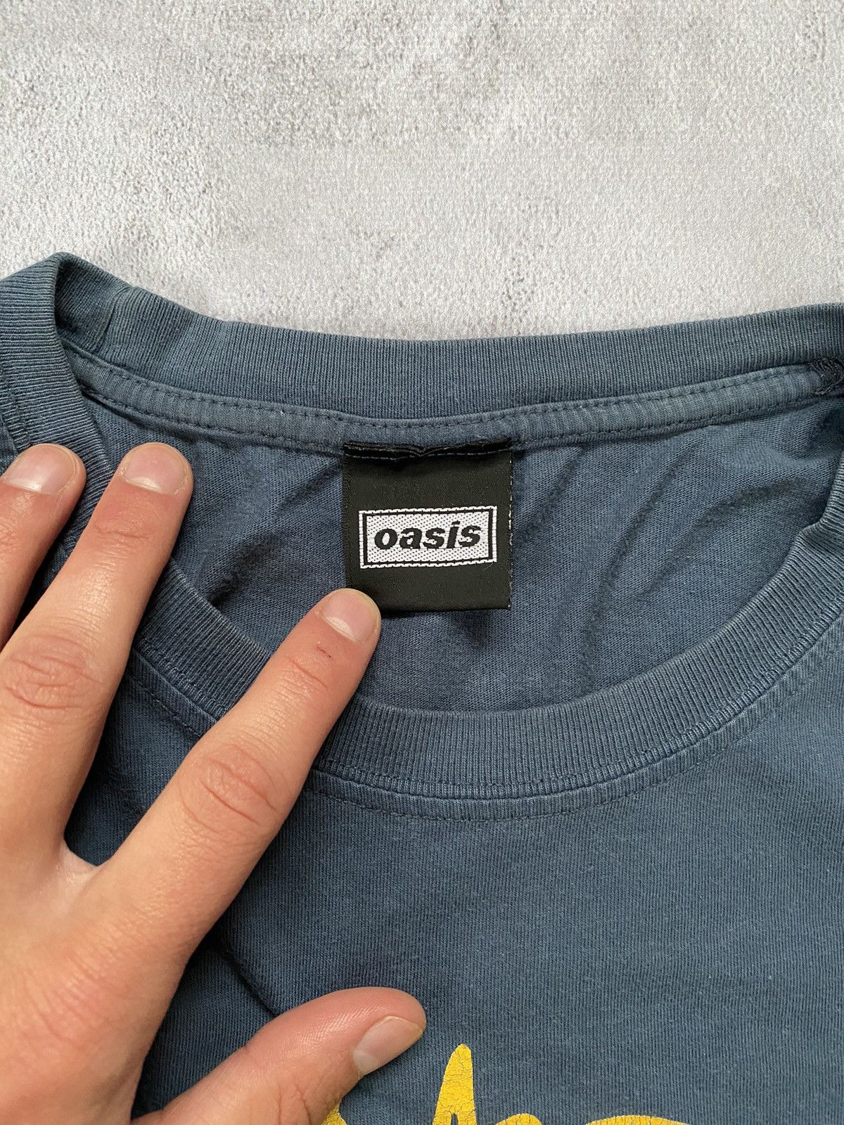 Band Tees × Vintage Oasis T Shirt 2009 Tour Tee Britpop Band Y2K ROCK TEE Size US M / EU 48-50 / 2 - 3 Thumbnail