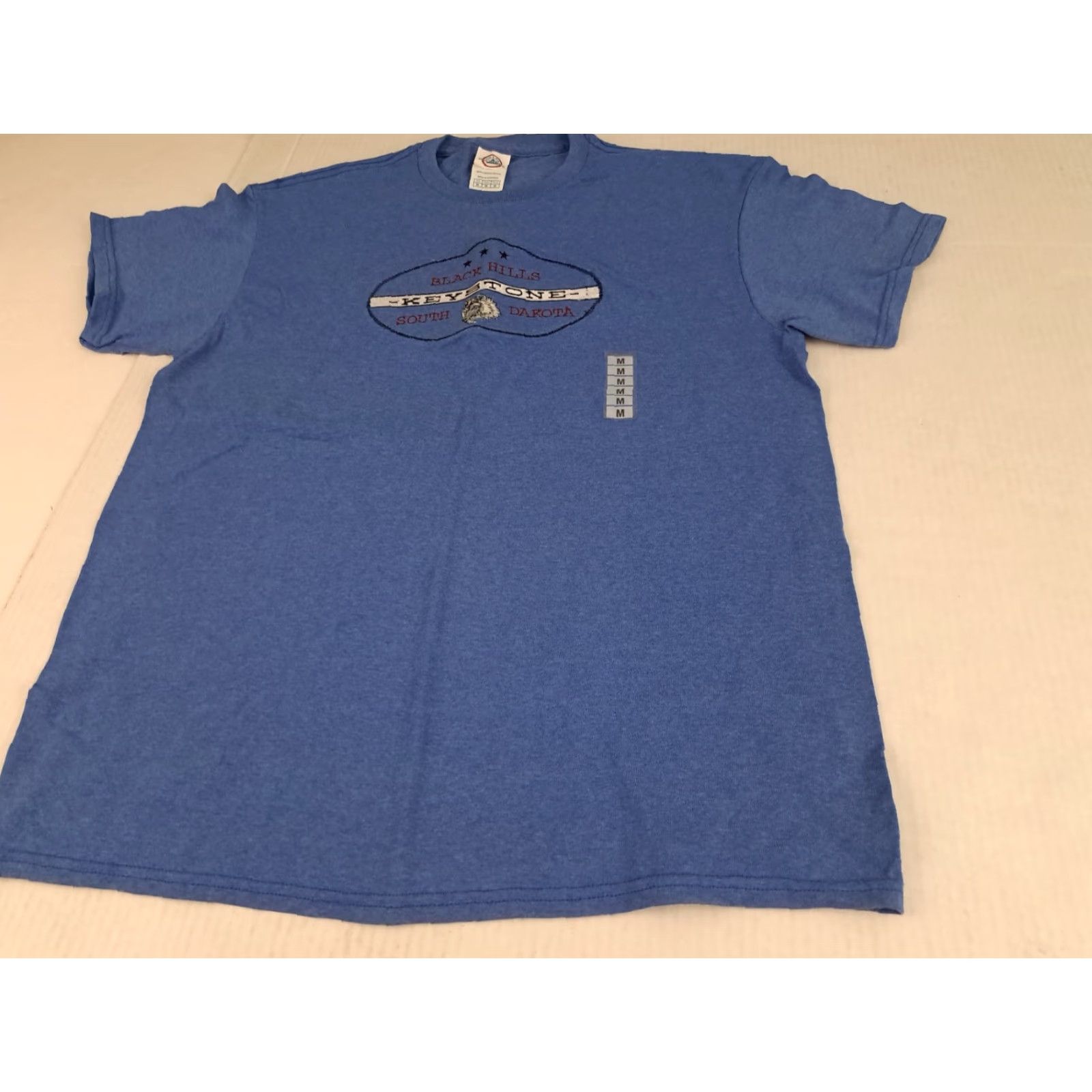 Delta VINTAGE Delta T-Shirt Embroidered Black Hills Keystone SD 90s Crew Neck Short Sleeve M Blue NWT Canvas Cotton Unisex Adults Men Womens Size US M / EU 48-50 / 2 - 4 Thumbnail