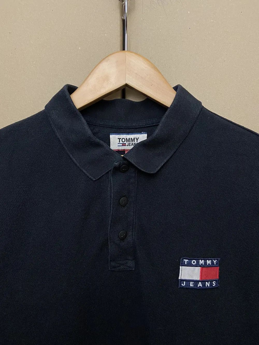 Tommy Hilfiger VINTAGE TOMMY HILFIGER BLACK POLO T SHIRT LUXURY OLD MONEY Size US M / EU 48-50 / 2 - 6 Thumbnail