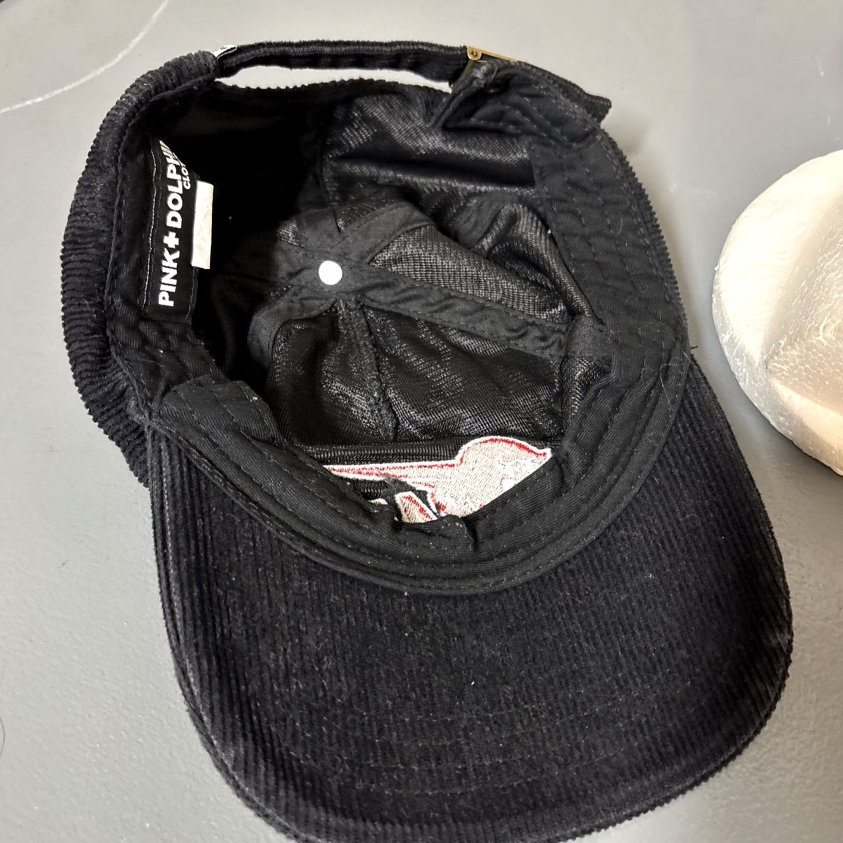 Pinko Pink Dolphin Embroidered Rare Black Corduroy Strapback Hat Cap Mens Size ONE SIZE - 7 Thumbnail