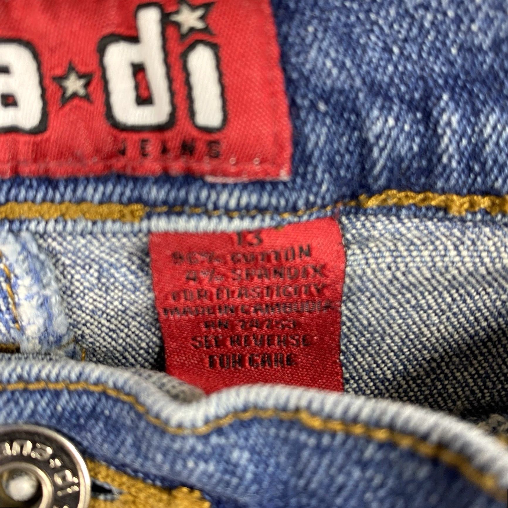 Denime VTG ZANA DI Denim Booty Shorts Sz 13 Jr Womens Button Fly Stretch Denim 90s Style, Blue, 5-Pocket, Mid Rise, M Machine Washable Womens Size 34" / US 12 / IT 48 - 4 Thumbnail