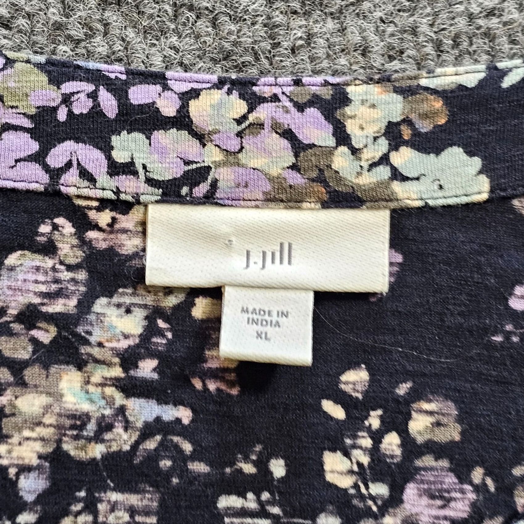 J. Jill J Jill Top Shirt Womens XL Black Purple Floral Long Sleeve Button Career Casual Shirt XL Black Purple Floral Long Sleeve Button Career Casual Womens Size XL / US 12-14 / IT 48-50 - 3 Thumbnail