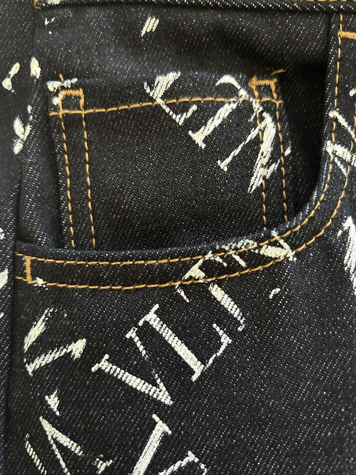 Valentino Valentino Garavani all over print Logo Jeans denim 🇮🇹 VLTN Size US 31 - 5 Thumbnail