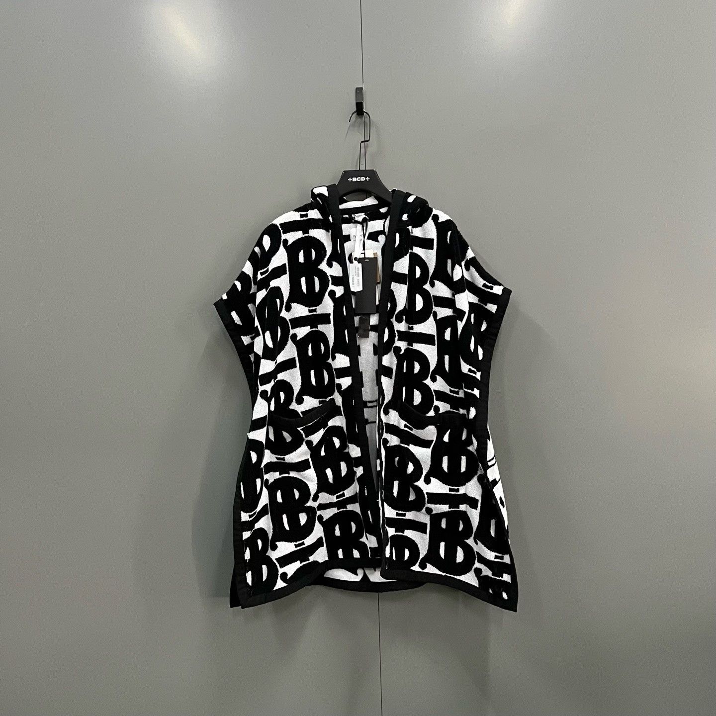Burberry Burberry Black Coat S Women Size S / US 4 / IT 40 - 1 Thumbnail