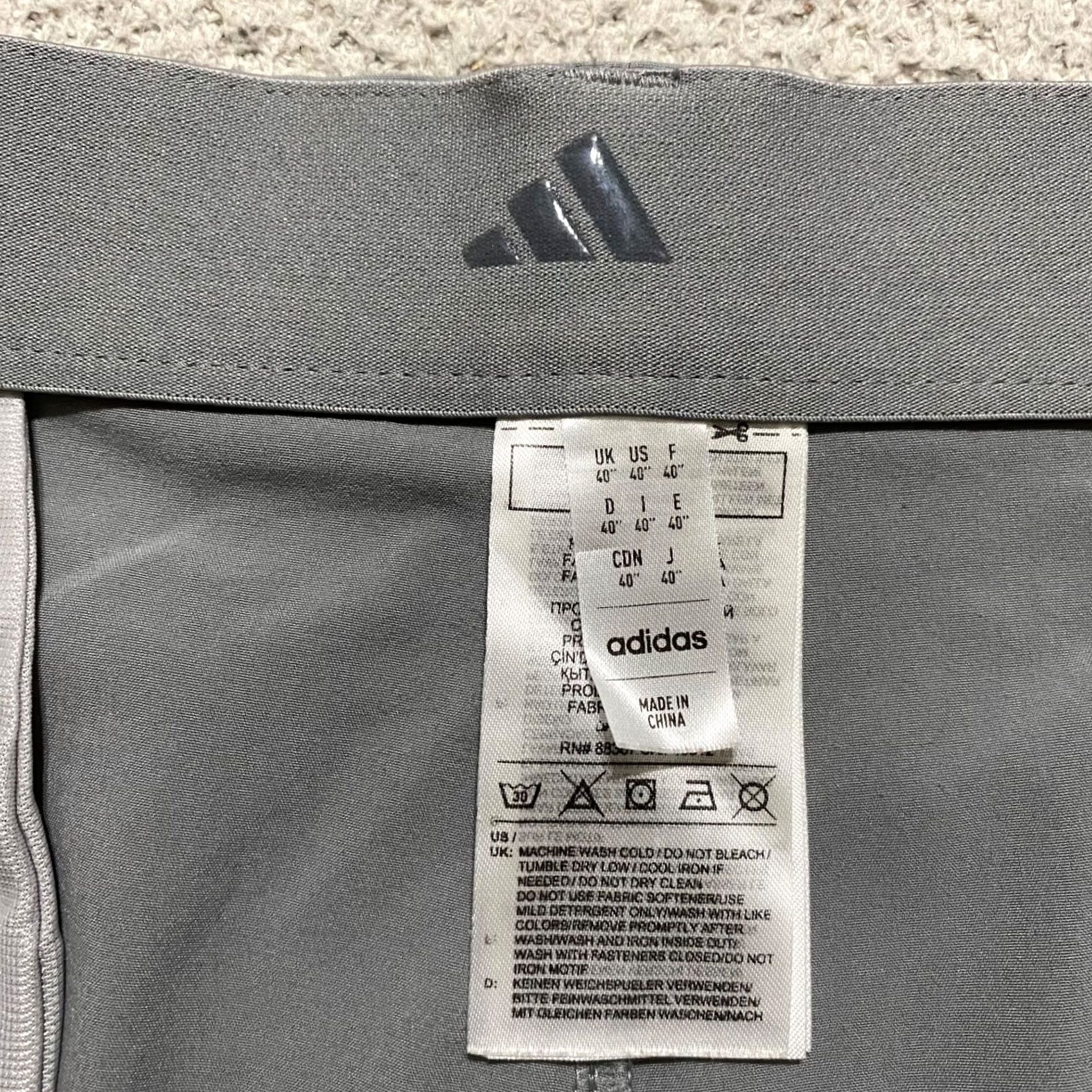 Adidas Adidas Shorts Mens sz 40 Gray Chino Flat Front Outdoor Golf Solid Inseam 10" Size US 40 / EU 56 - 3 Thumbnail