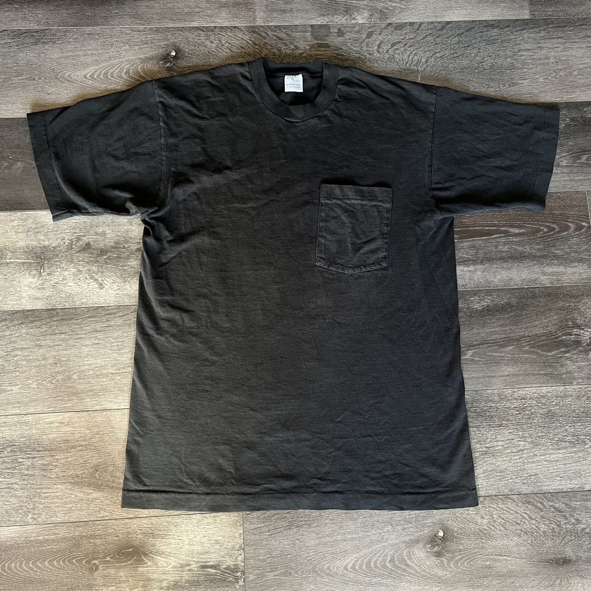 Vintage Vintage 1990s Slammer USA Munsingwear Pocket Black Blank Tee Size US L / EU 52-54 / 3 - 1 Thumbnail