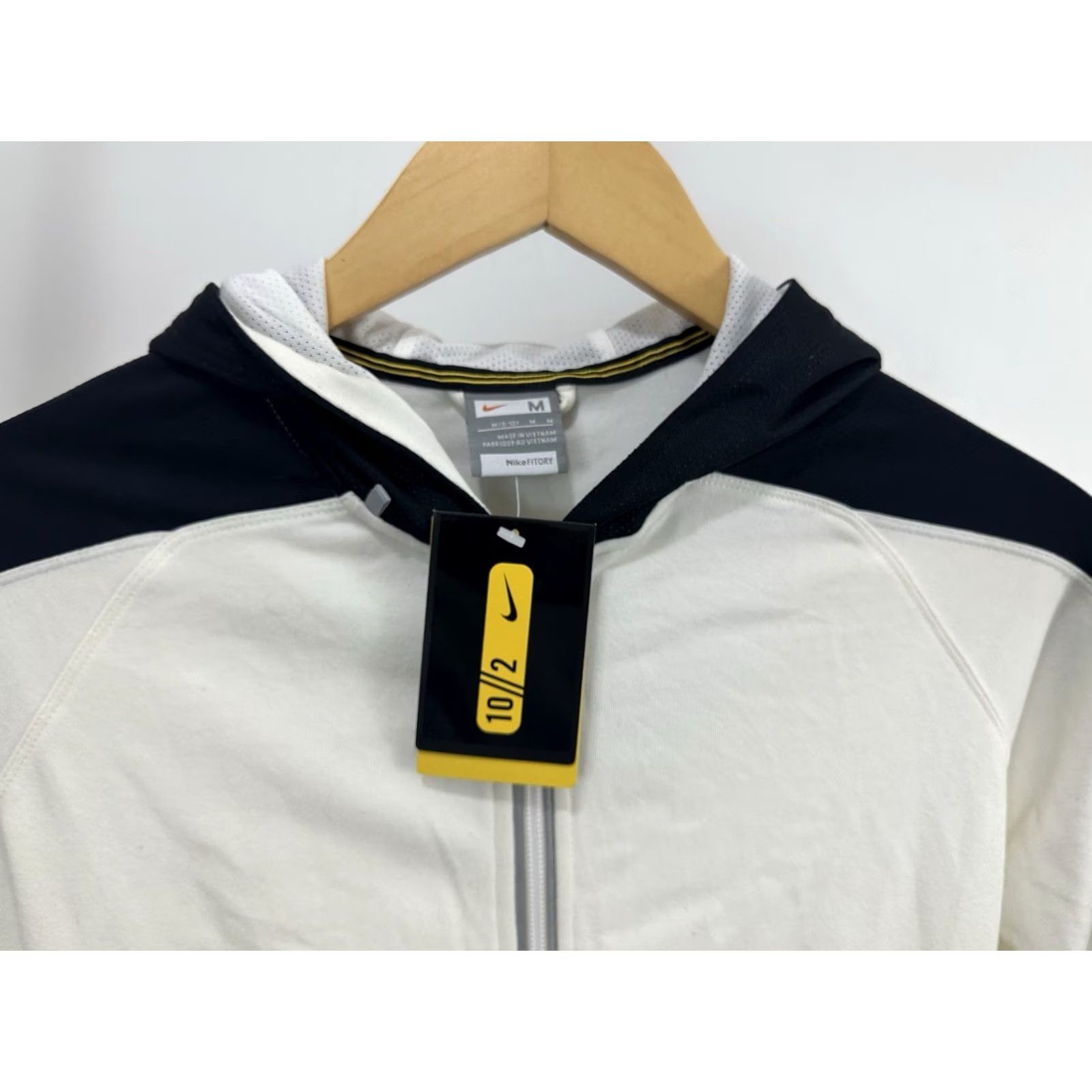 Nike VINTAGE Nike Women's Boxy Cropped Full Zip Livestrong Hooded Jacket Shirt XS? Size M / US 6-8 / IT 42-44 - 4 Thumbnail